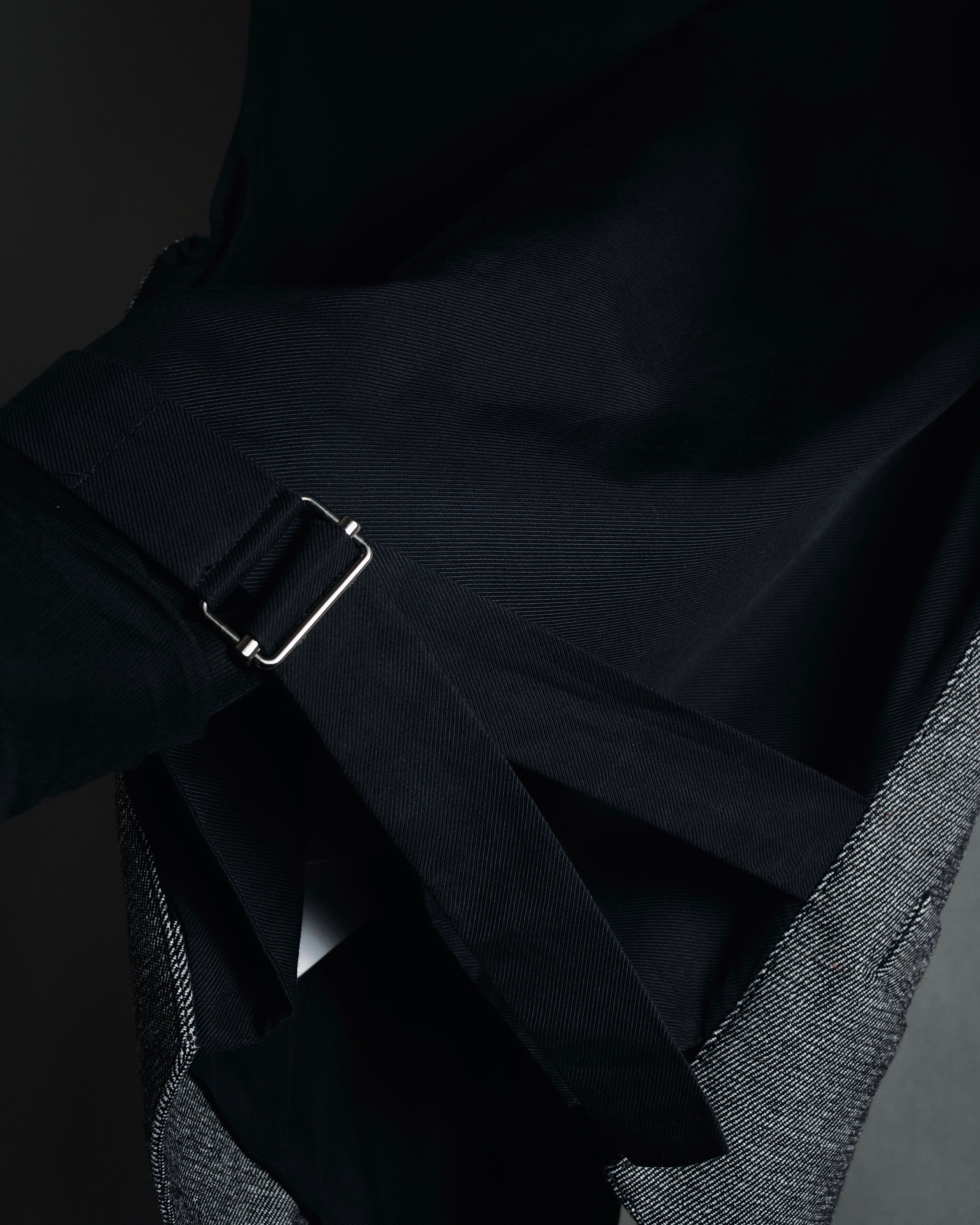 "Christian Dior" 23SS half double-breasted structured gilet