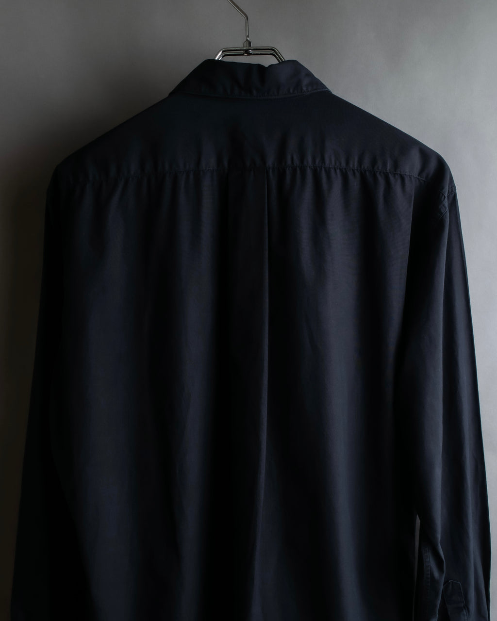 "Yohji Yamamoto COSTUME d’HOMME" Minimal detail cotton poplin black shirt