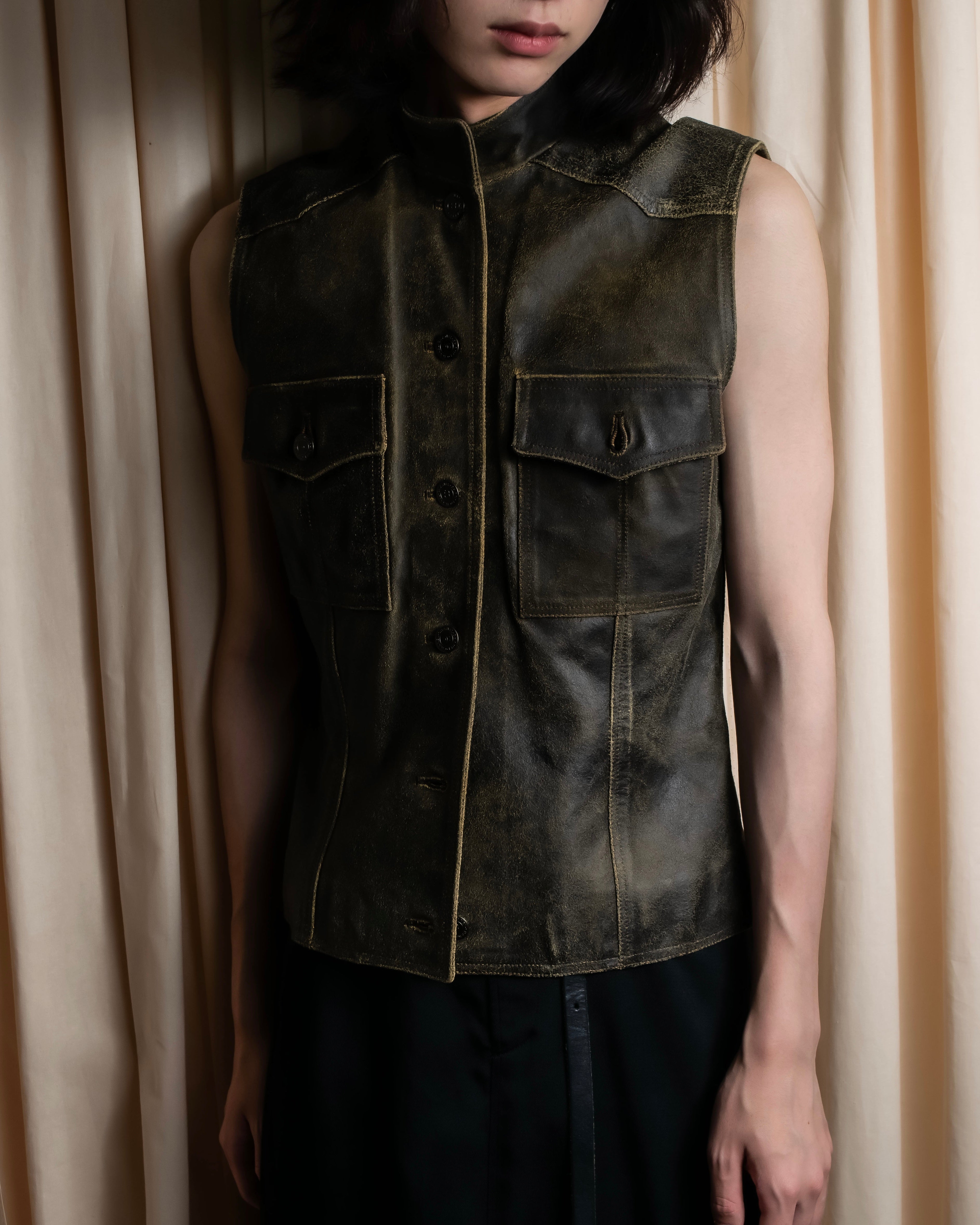 "CHANEL" 2000AW Karl Lagerfeld period calf leather vest