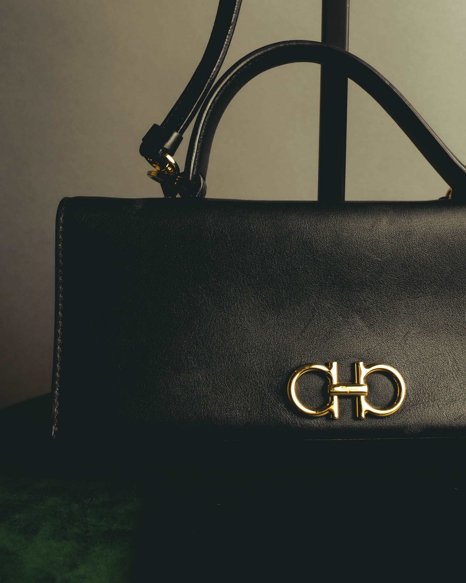 "Salvatore Ferragamo" 2010's Classic Gancini top handle shoulder bag