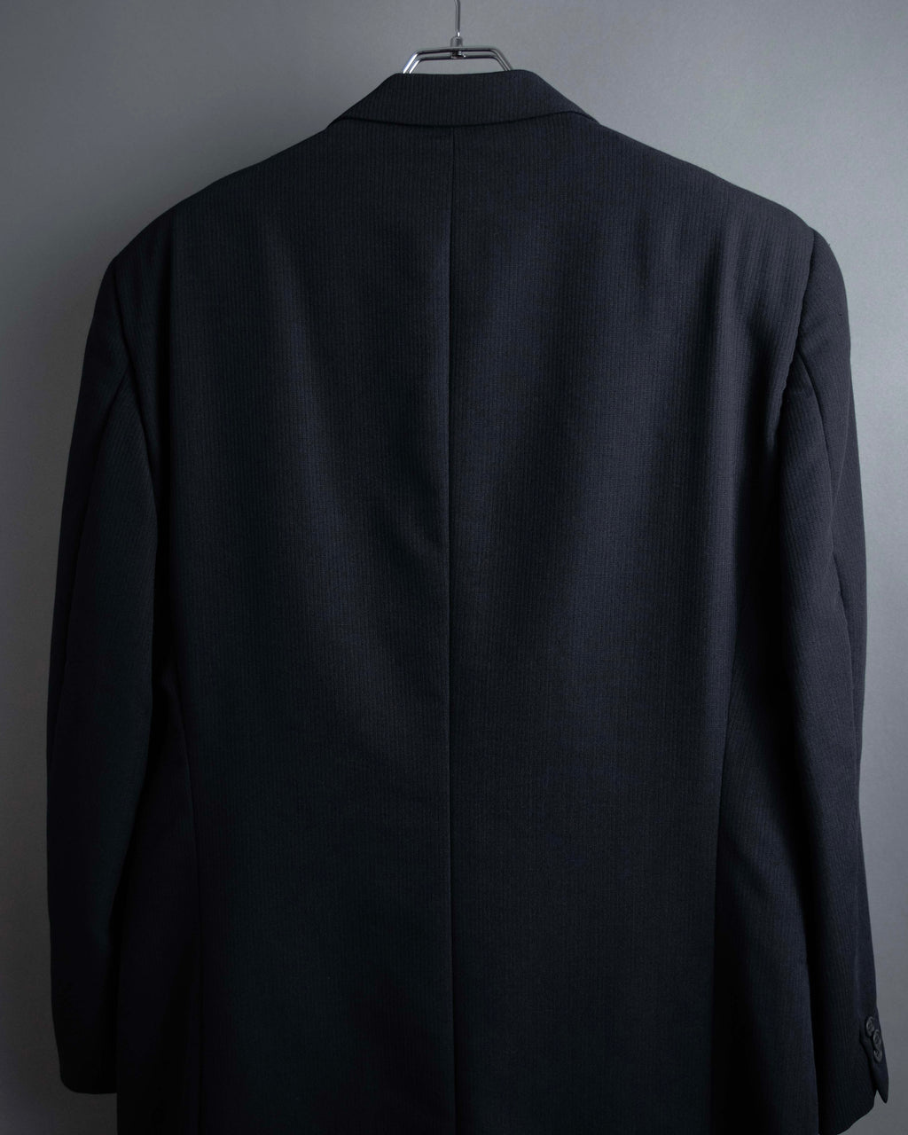 "GIORGIO ARMANI" LE COLLEZIONI line shadow stripe pattern set up