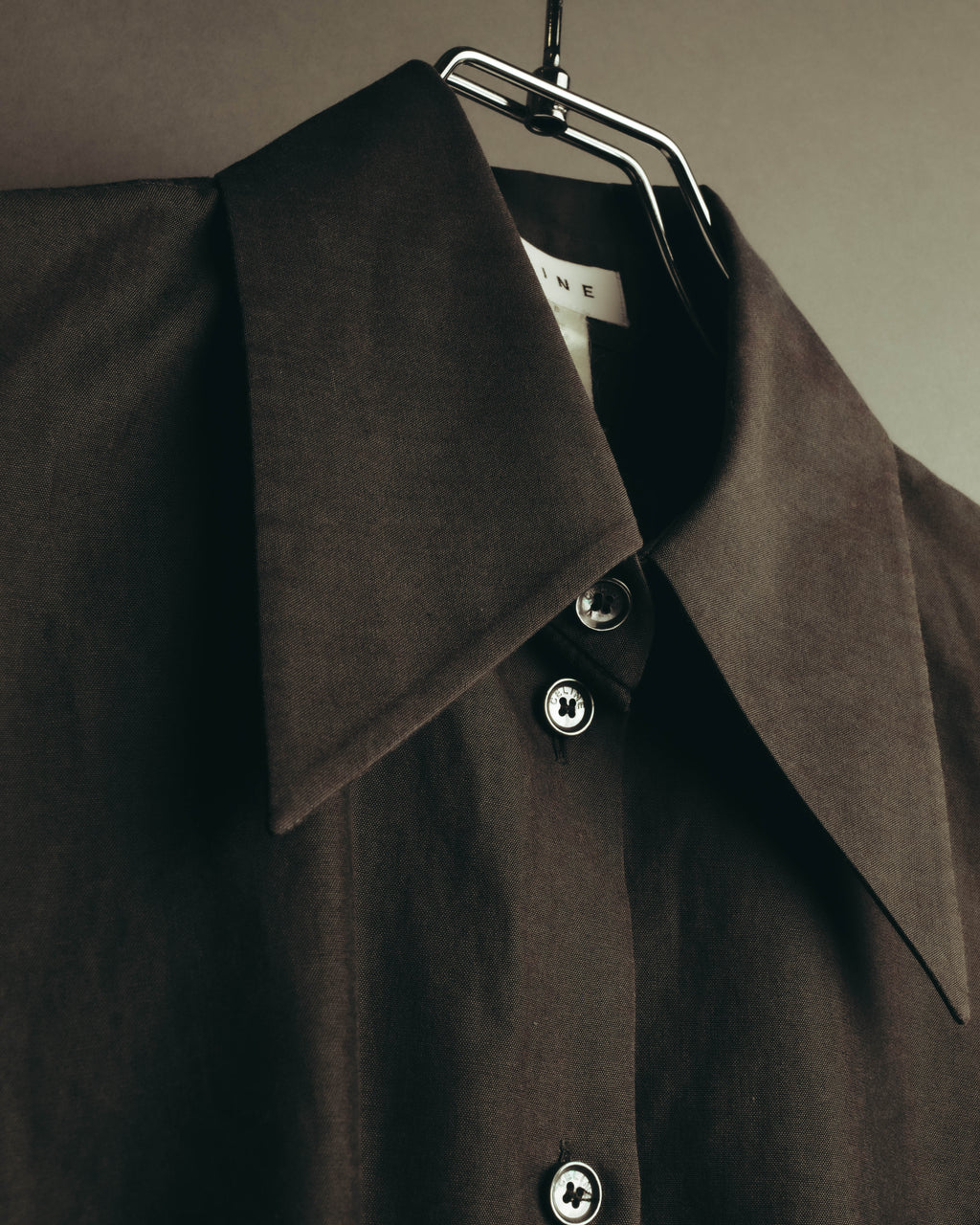 "CELINE" 90's-00's Sharp collared cotton button-up shirt