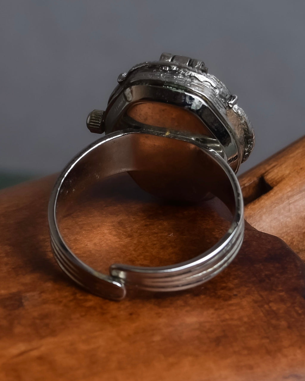 "Victorian cameo locket ring watch"