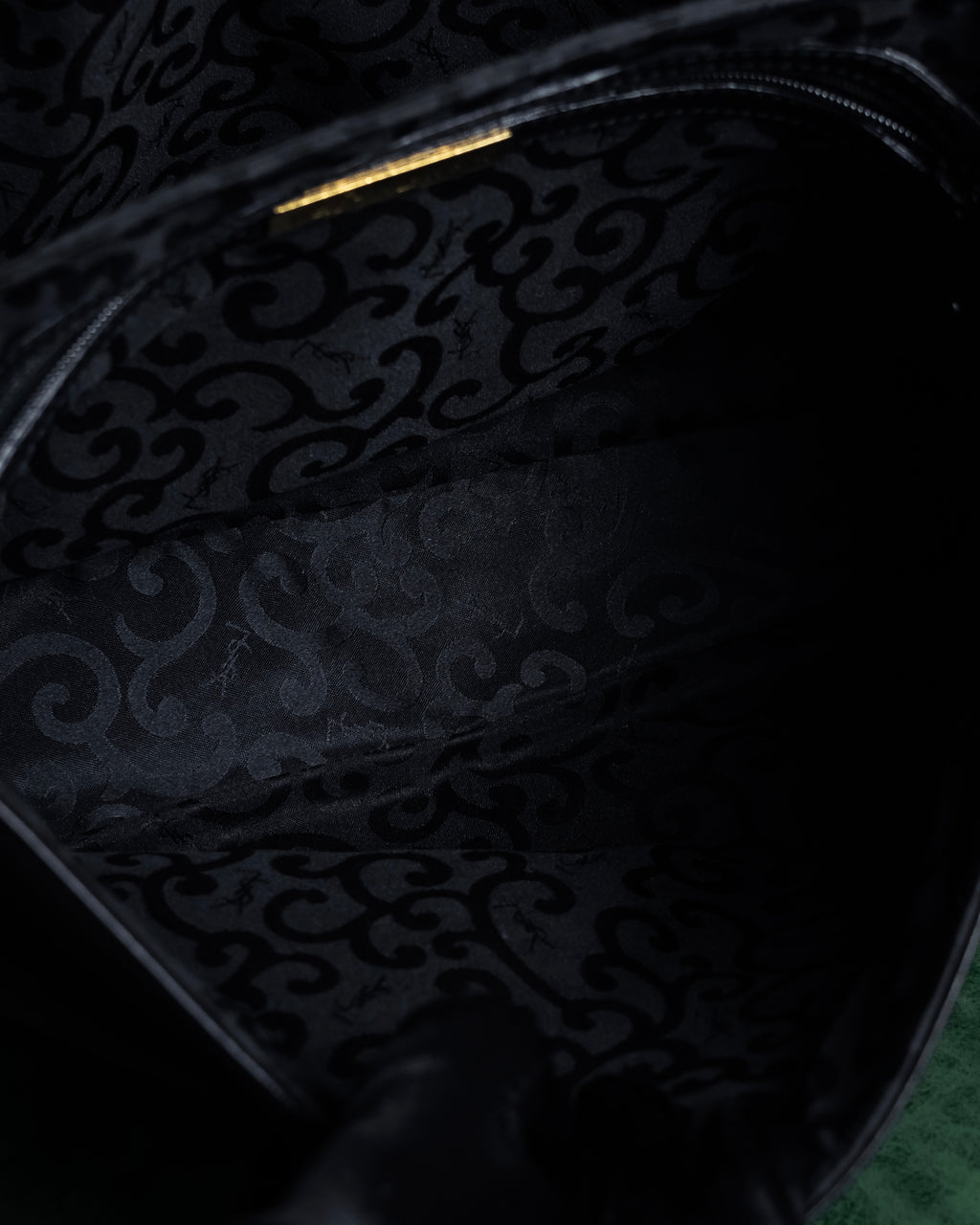 "YVES SAINT LAURENT" Cassandra logo engraved turnlock 2-way leather bag