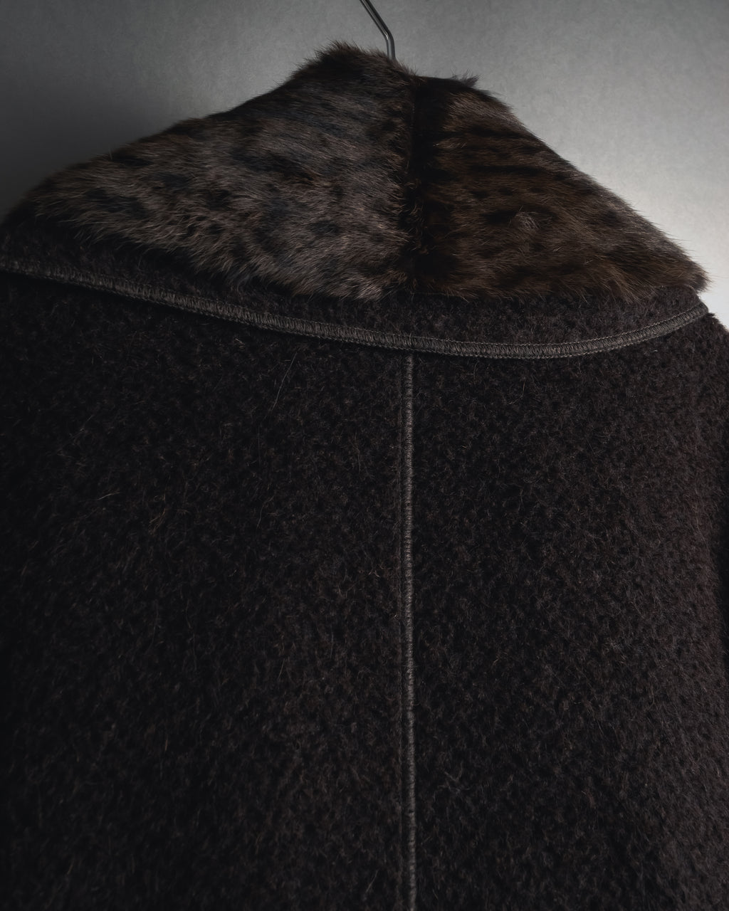 "FENDI" 90’s-00’s Sculptural belted leopard cat fur collar alpaca coat