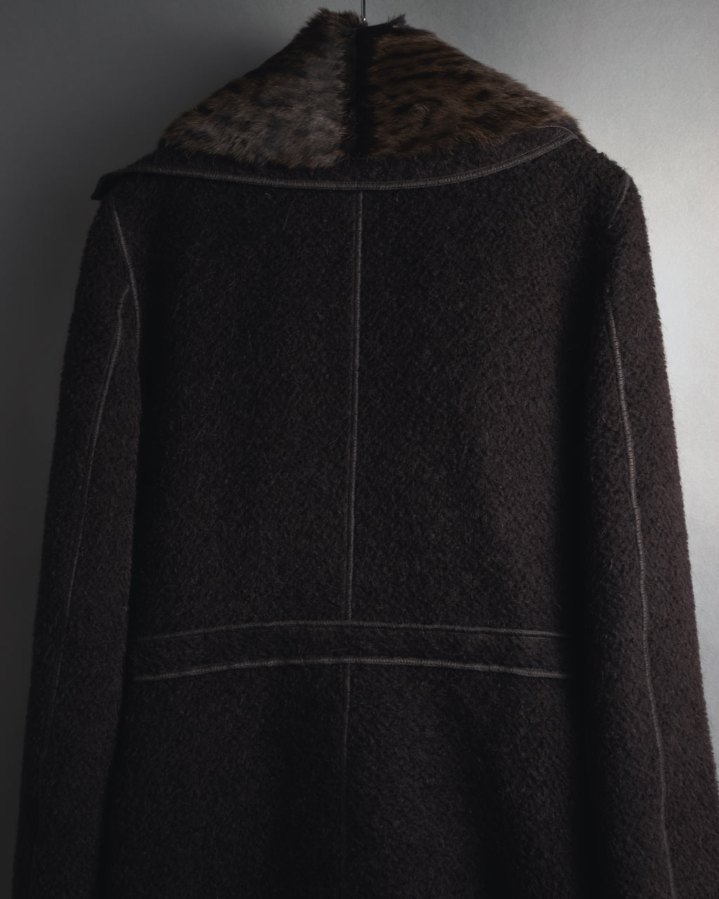 "FENDI" 90’s-00’s Sculptural belted leopard cat fur collar alpaca coat