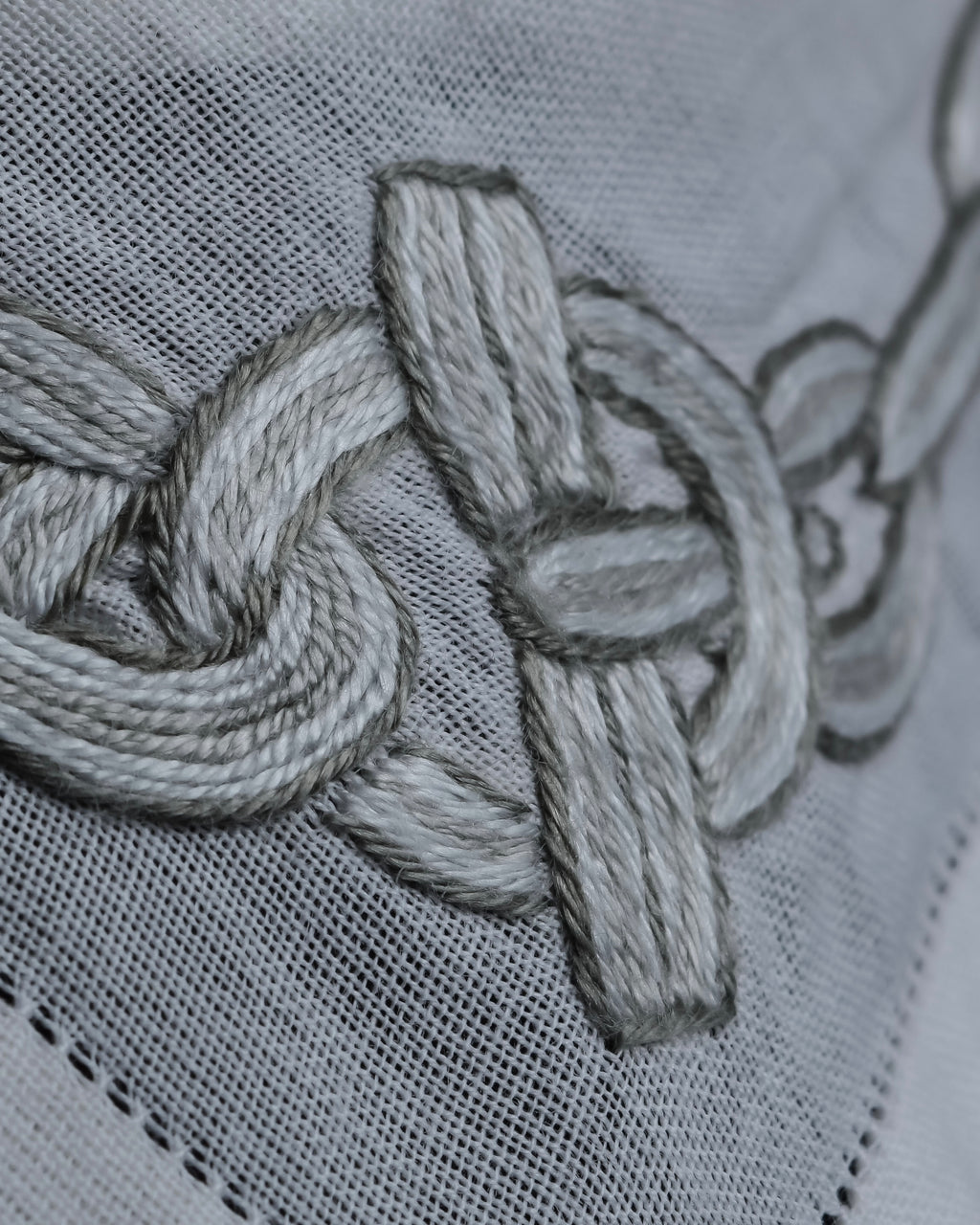 "HERMES" Embroidered knot border cotton scarf