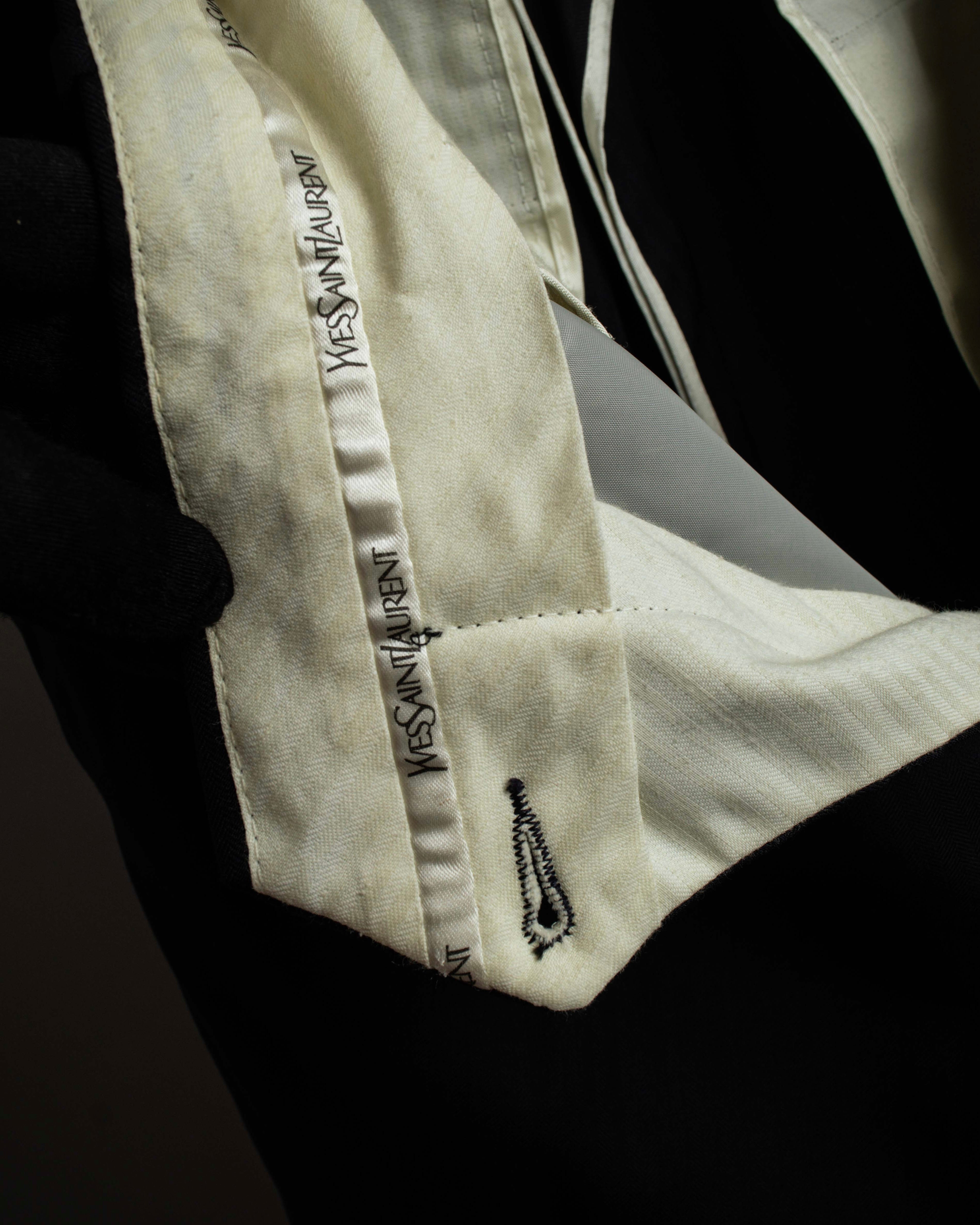 "YVES SAINT LAURENT" Classical tailoring shadow stripe pattern set up