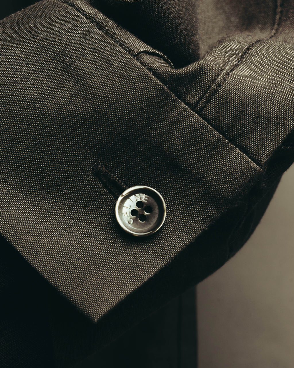 "CELINE" 90's-00's Sharp collared cotton button-up shirt