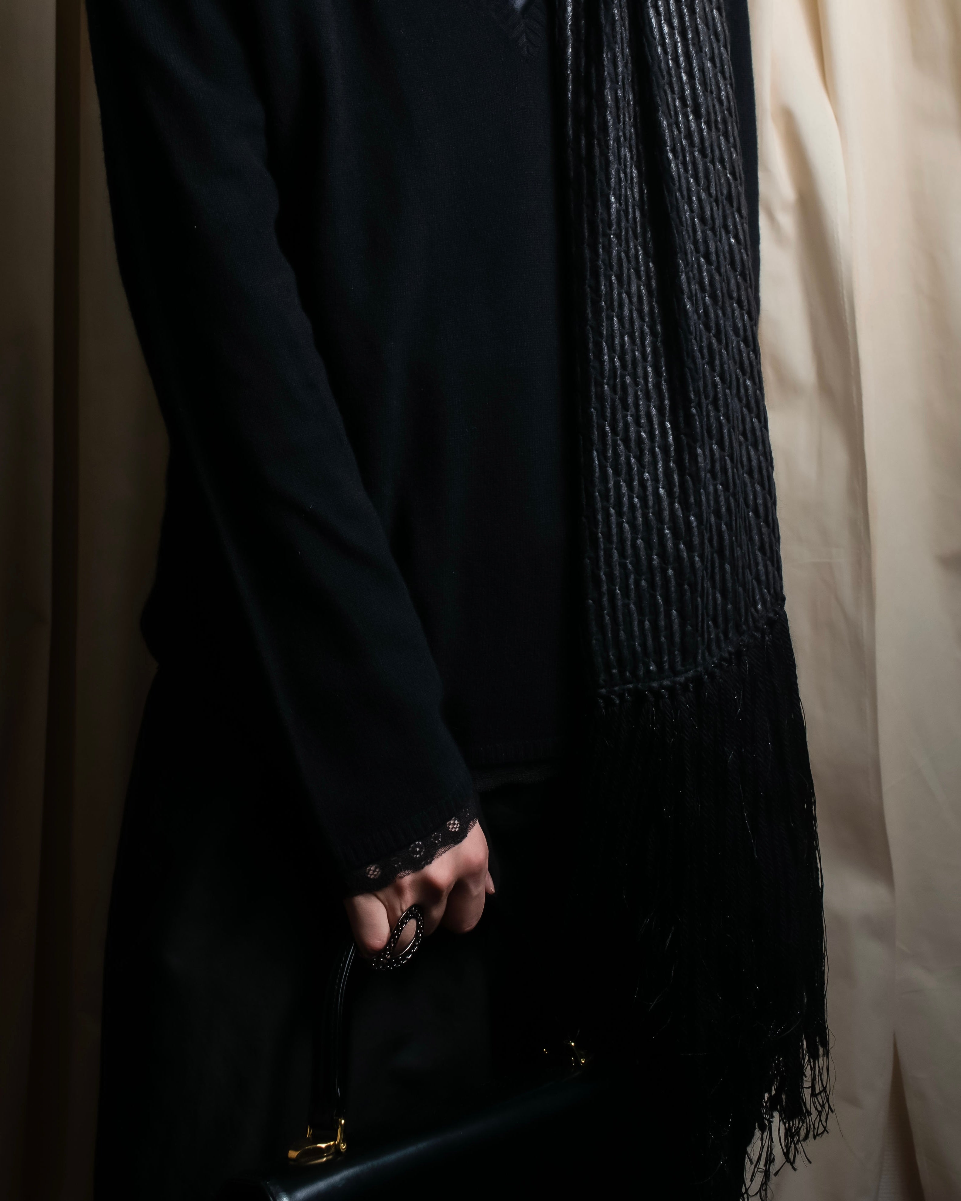 "GIORGIO ARMANI" Waffle low gauge knit fringe design stole