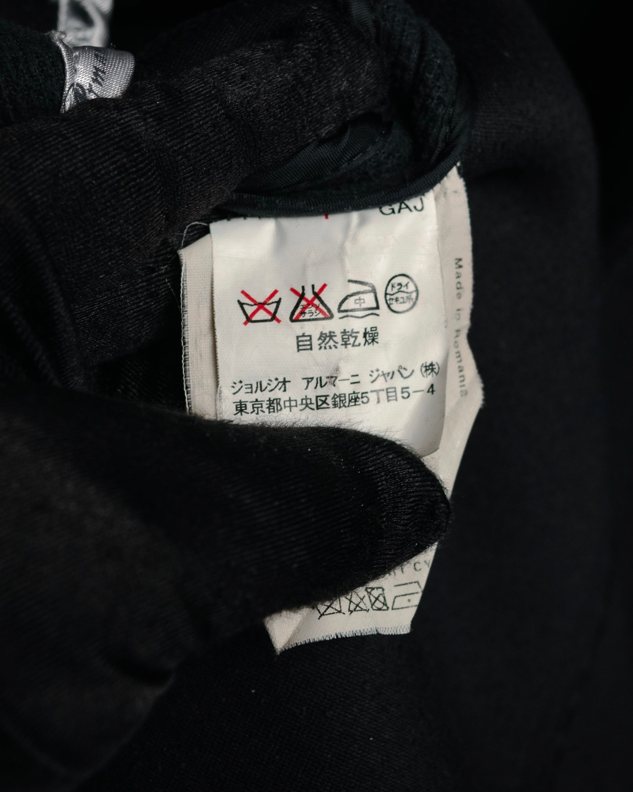 “EMPORIO ARMANI” 2009 AW Military inspired zip-up knit long coat