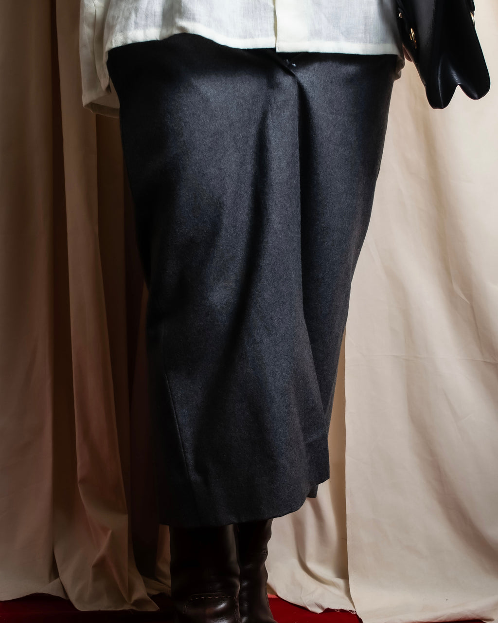 "CHANEL" 90's Gold button design straight line skirt