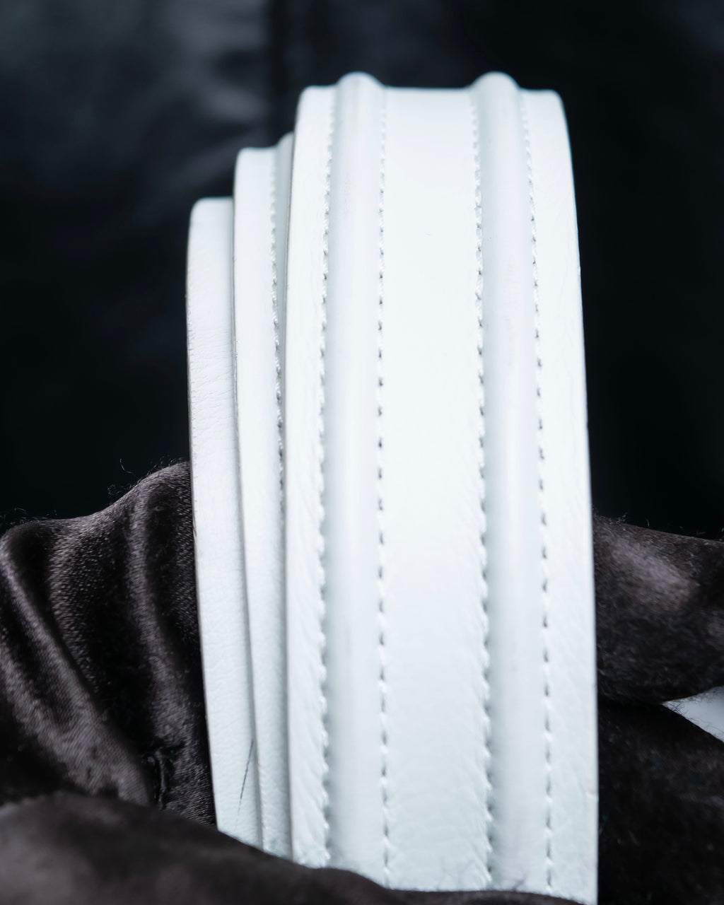 "GIORGIO ARMANI" Genuine leather white color belt