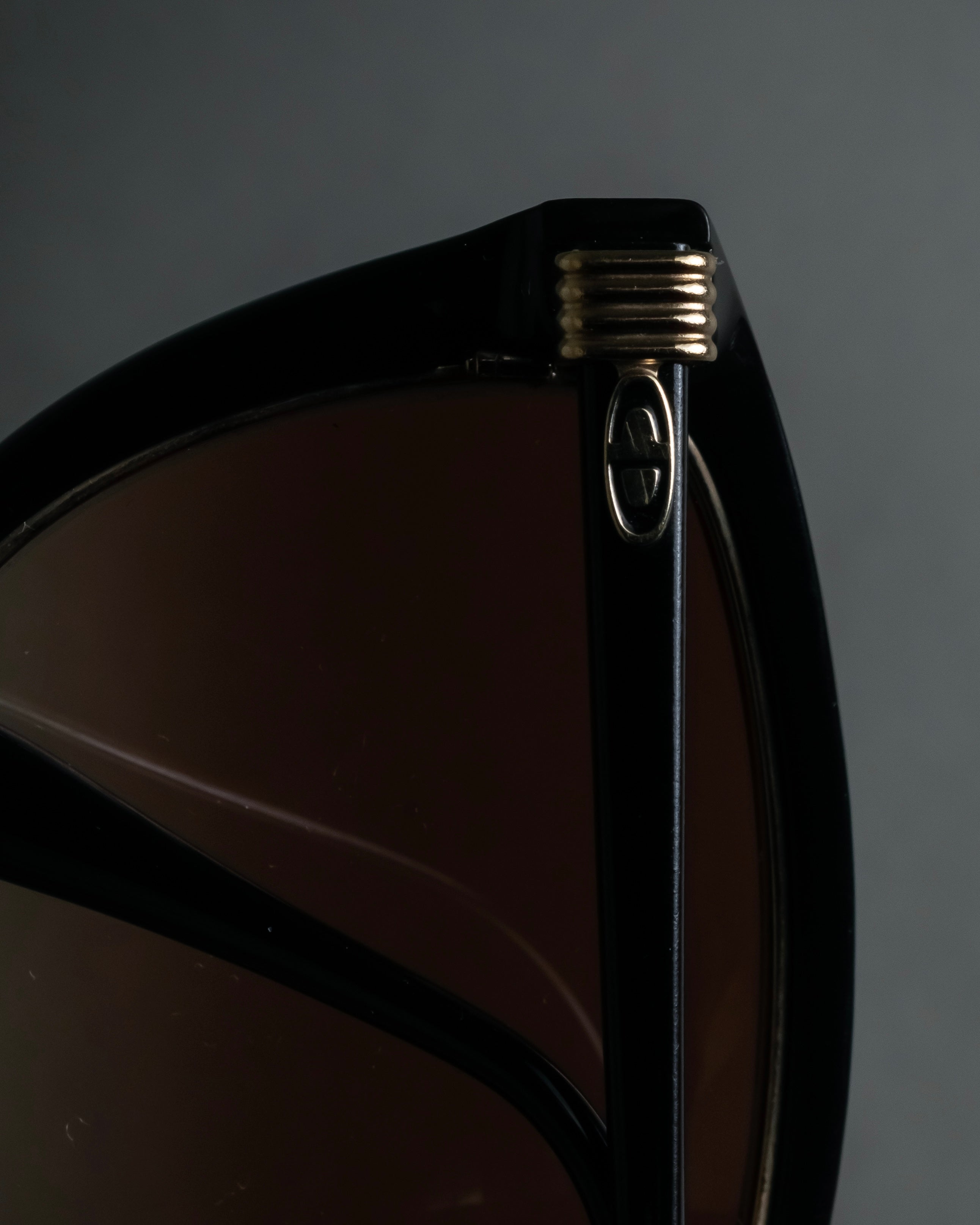 “Christian Dior” Oversized cat-eye sunglasses