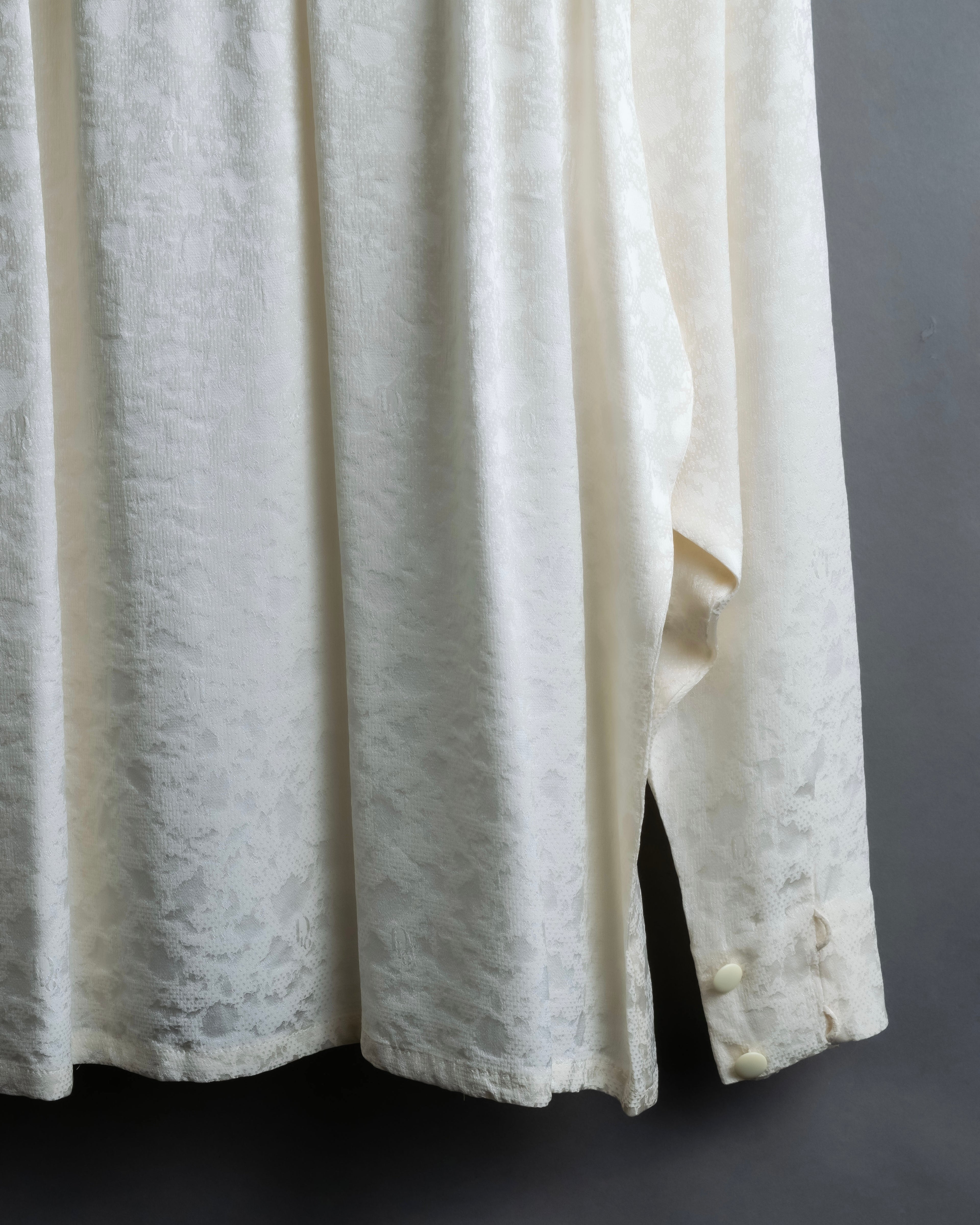 "Christian Dior" Shiny off-white shirt