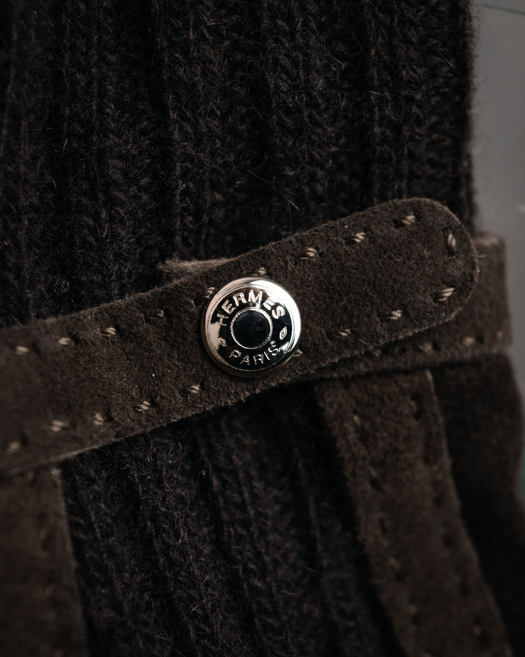 –SPECIAL– “HERMES” 80’s-90’s Cashmere lined suede driving gloves