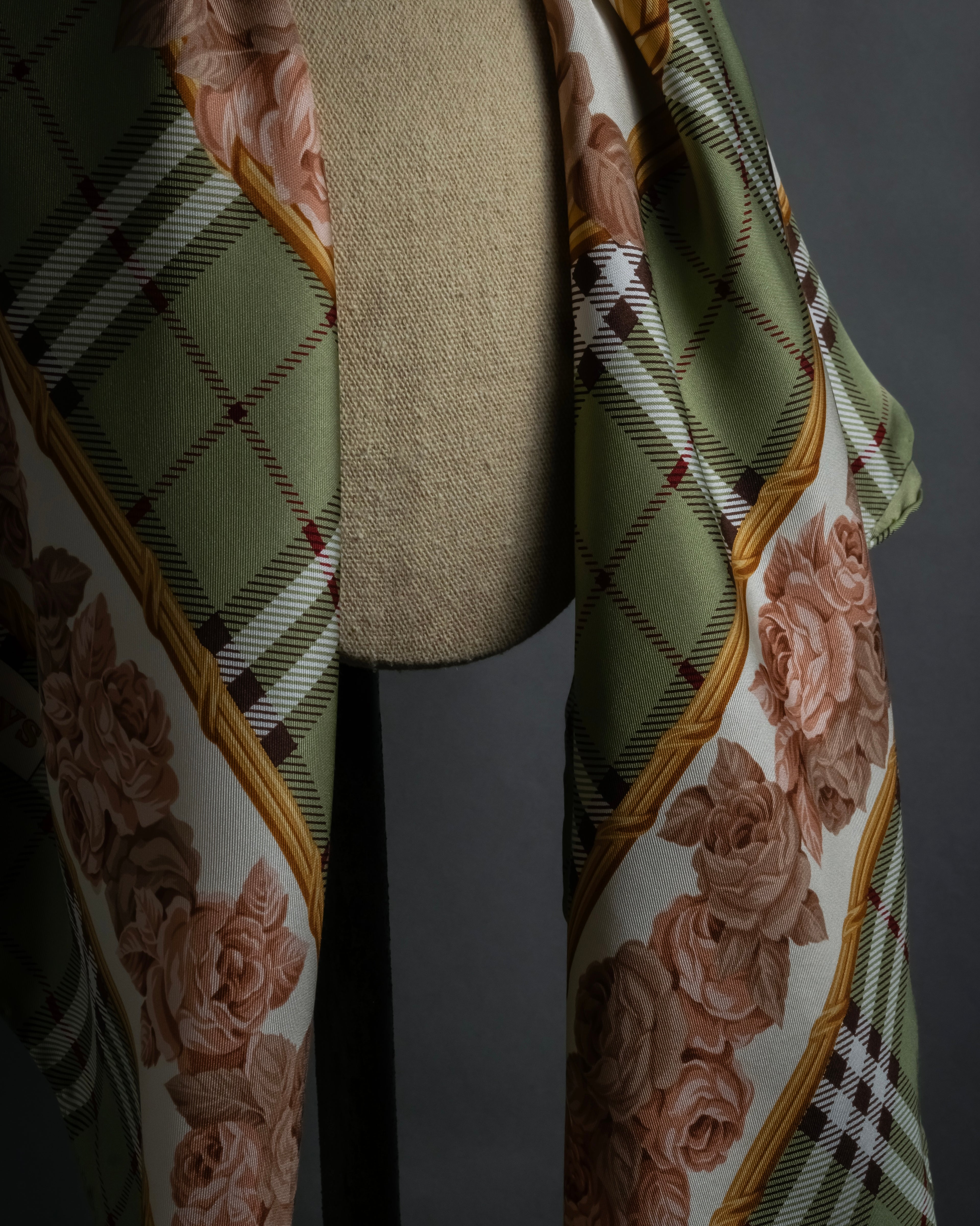 "BURBERRYS" Rose motif layered check pattern silk scarf