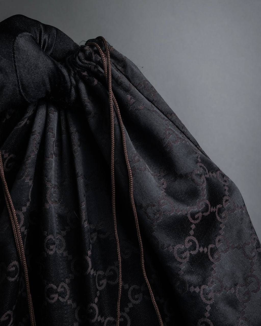 "GUCCI" 1970-80's Clasp design GG logo pattern shoulder bag