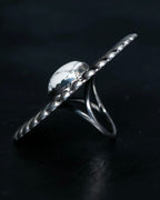 “Enasoluna” Flower motif marble stone silver ring