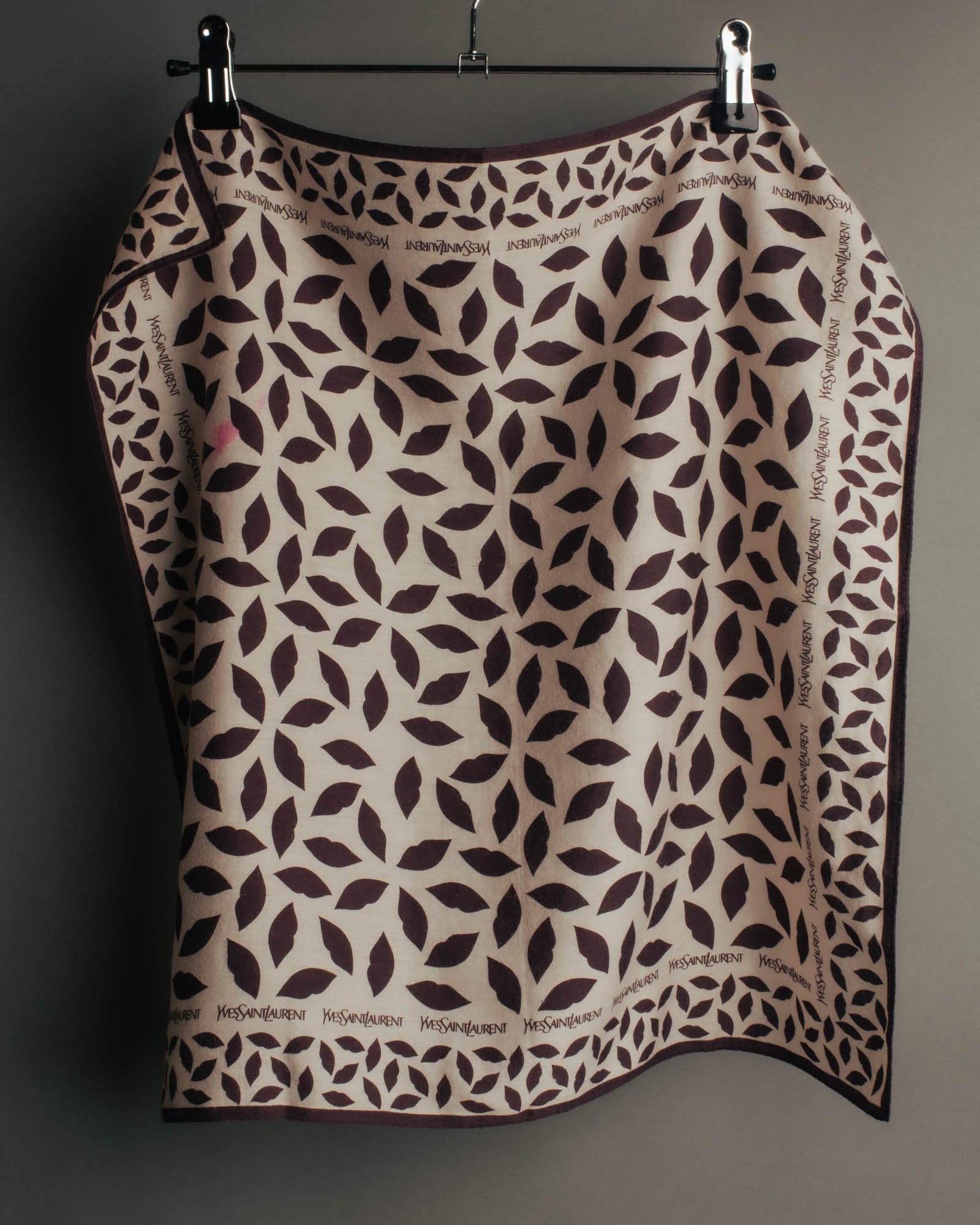 “Yves Saint Laurent” 80’s-90’s Leaf motif logo mini scarf