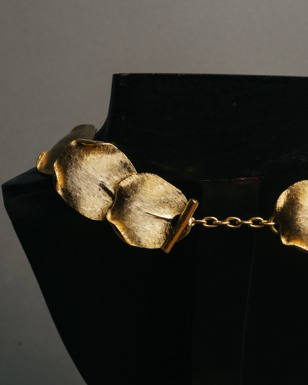 -SPECIAL- “BALENCIAGA” 2000-2012 Ghesquière era sculptural petal necklace