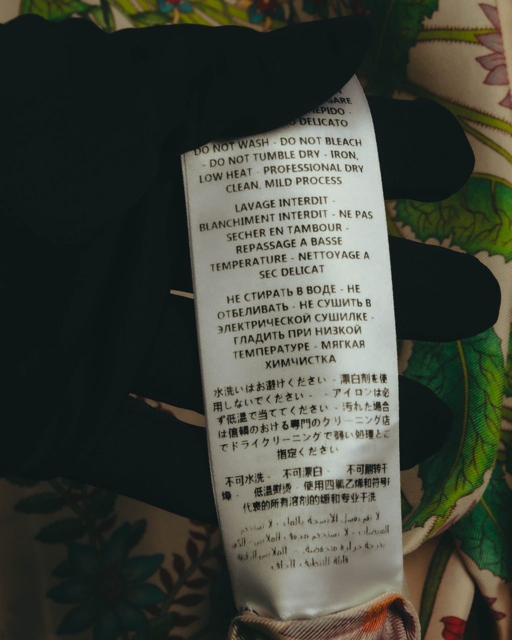 -SPECIAL- “GUCCI” 2015-2022 Botanical printed silk shirt