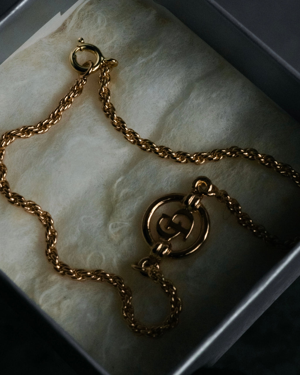 “Christian Dior” 90’s CD circle logo chain bracelet