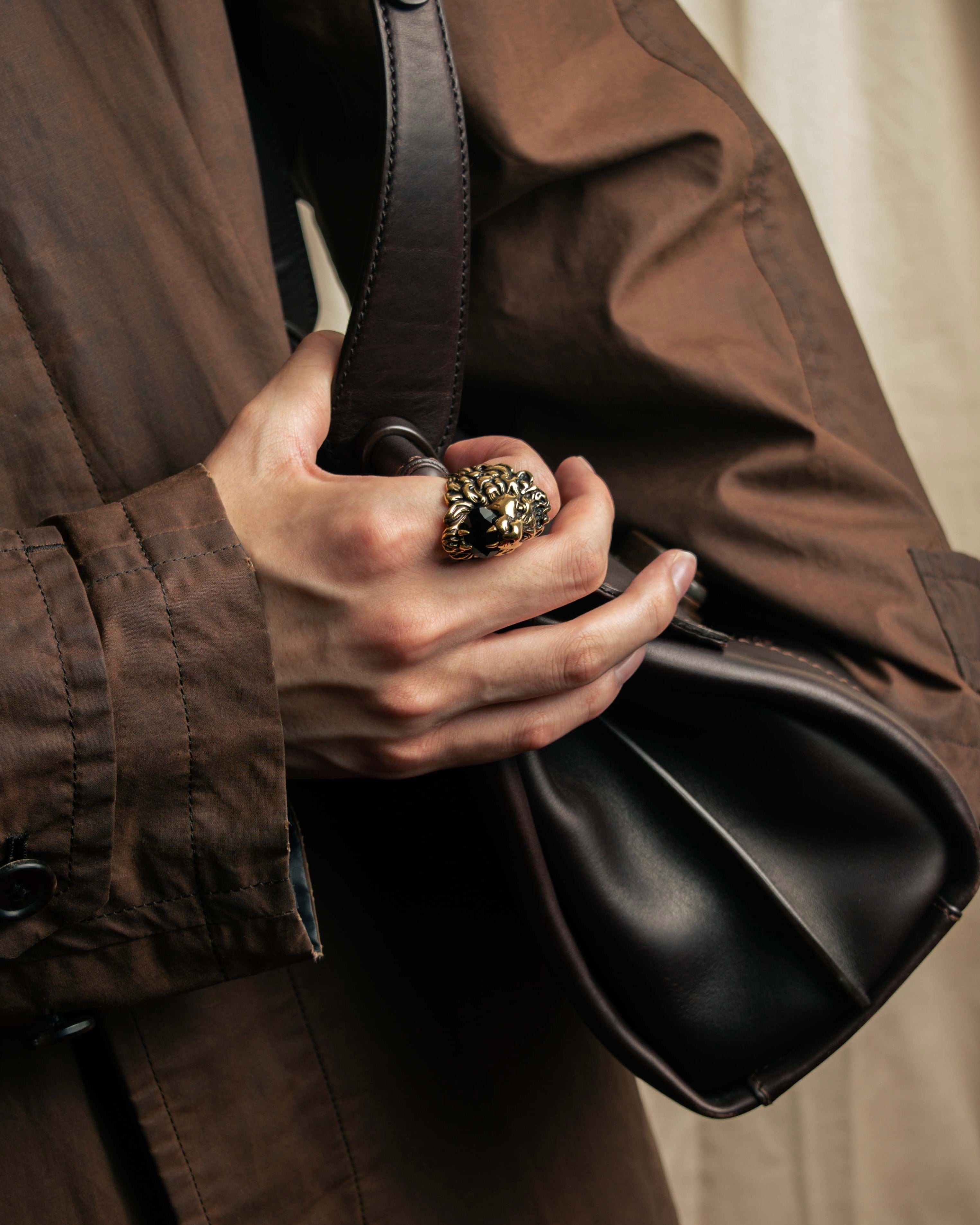 "GUCCI" Michele period lion head gold ring