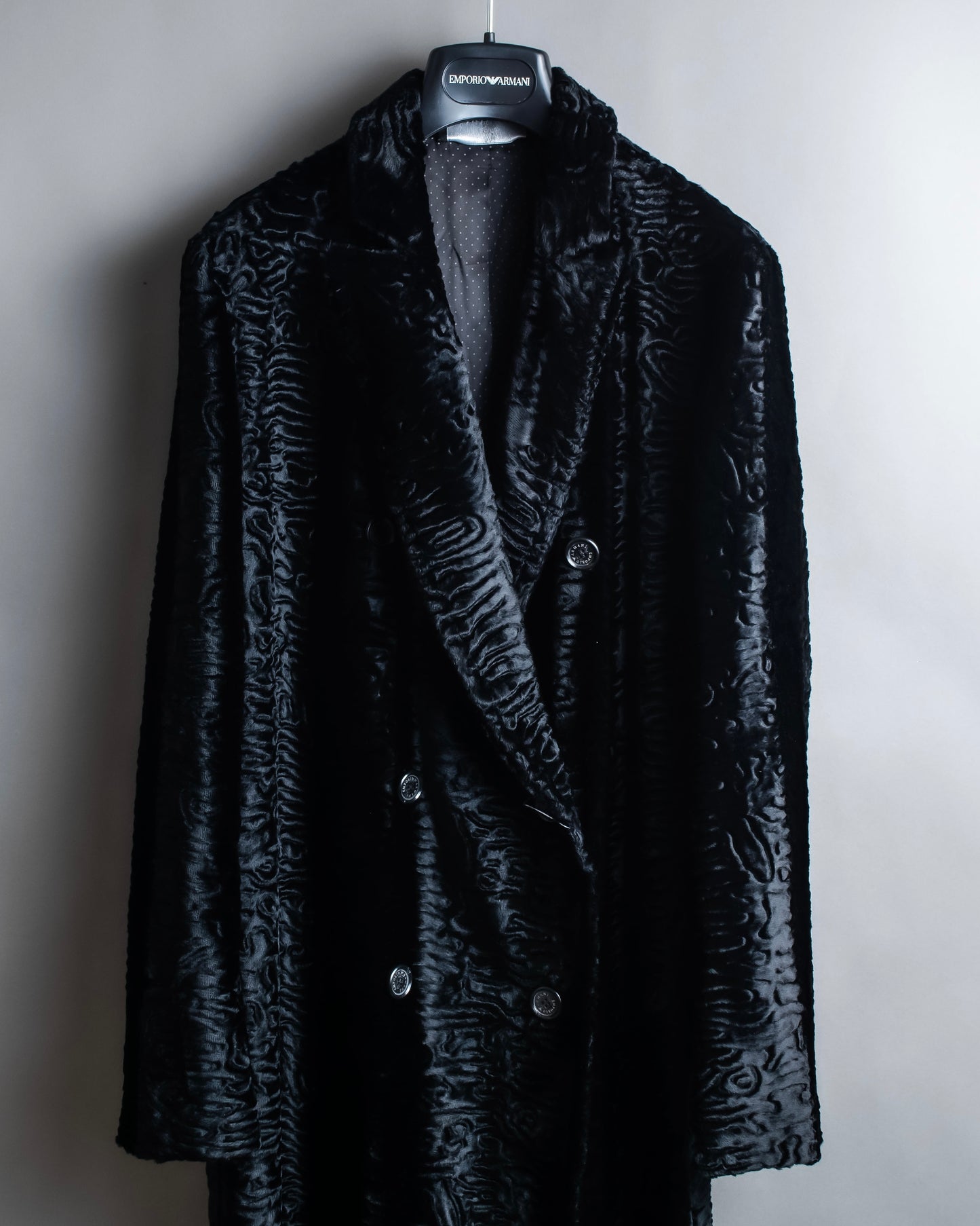 "EMPORIO ARMANI"  Dimensional wave pattern velour like chester coat