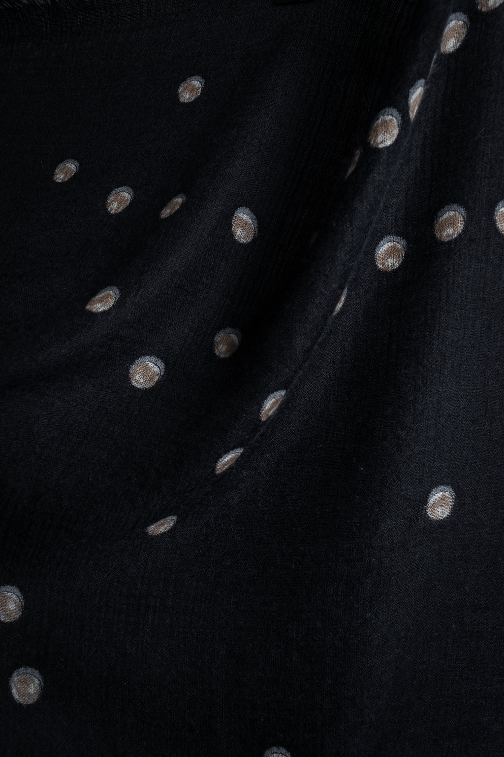 "CHANEL" Pearl fringe design gauze scarf