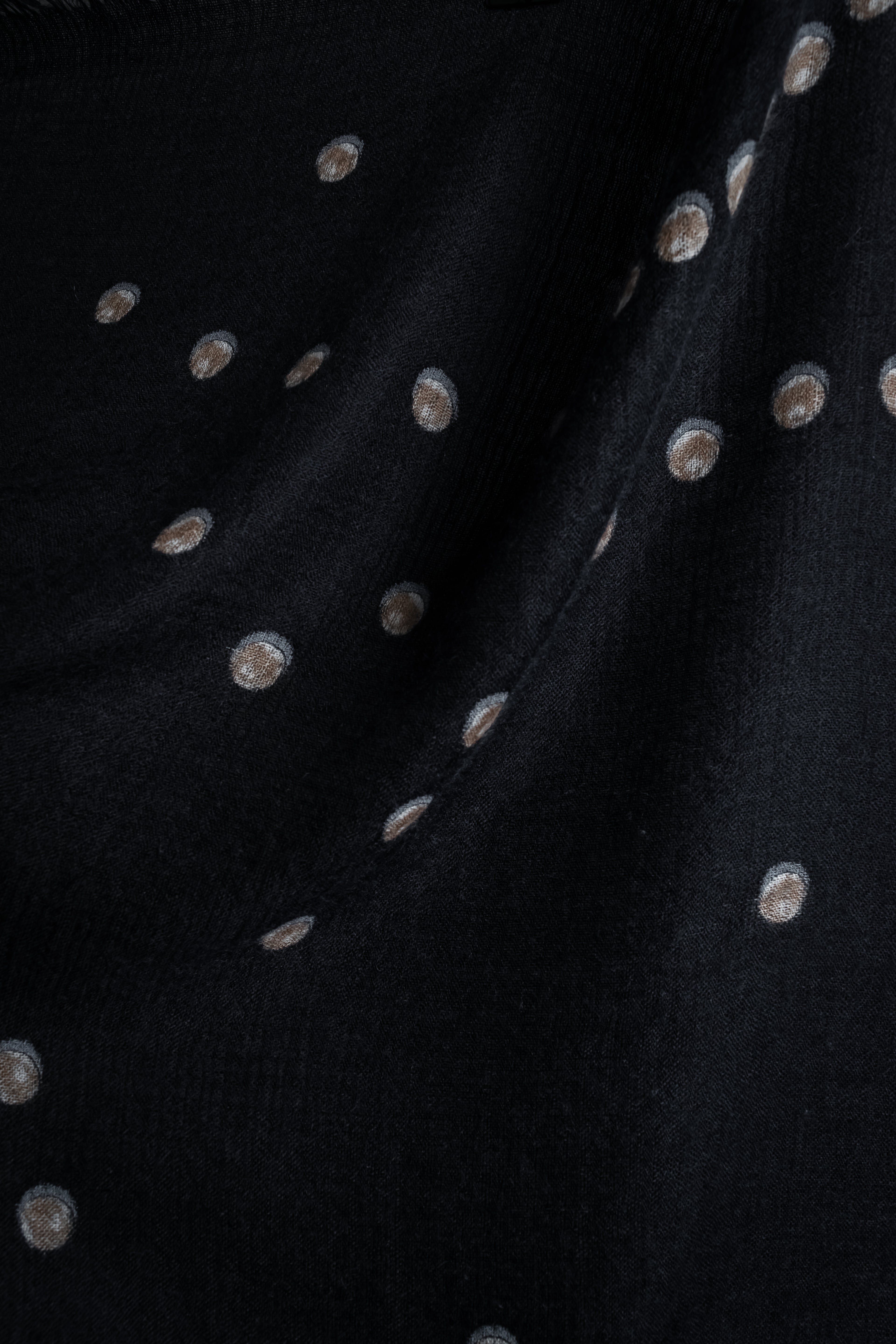 "CHANEL" Pearl fringe design gauze scarf