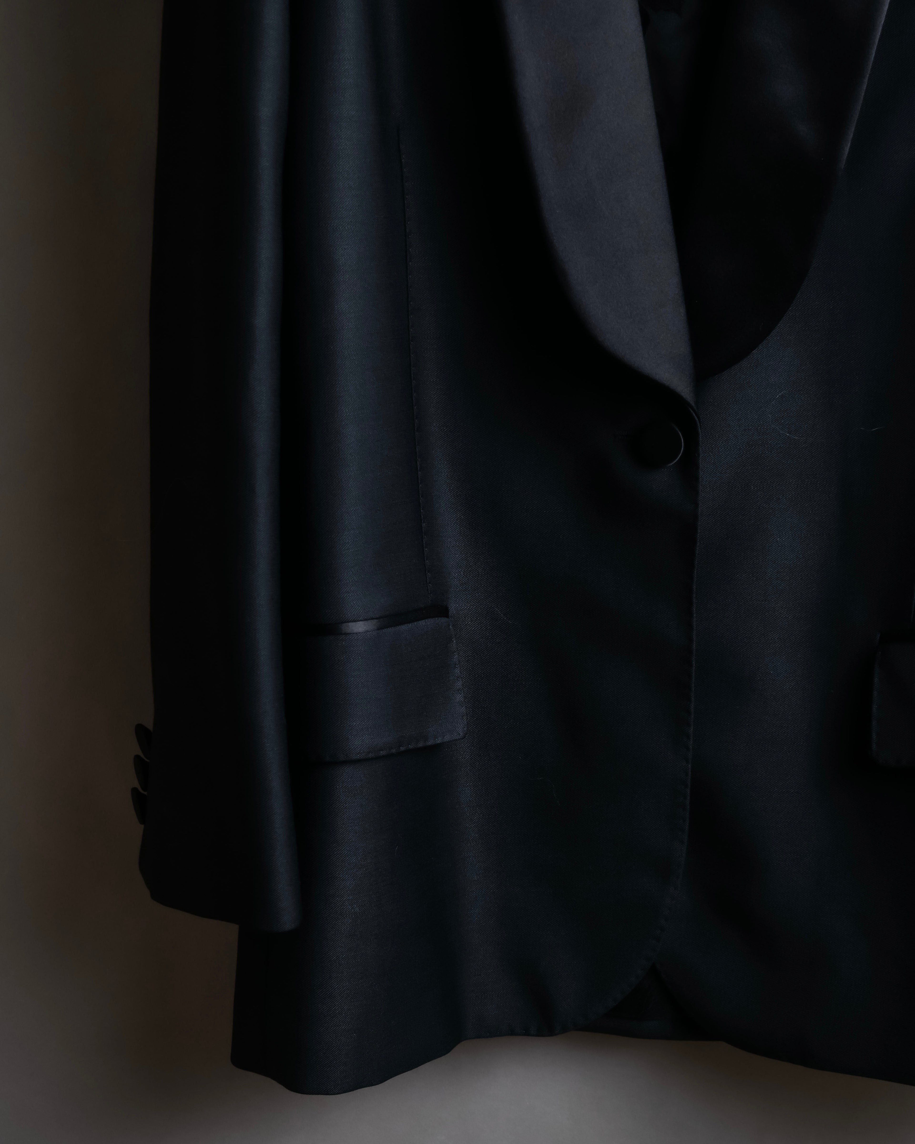 "GUCCI" Pre-Fall 2018 collection message embroidered shawl collar jacket