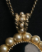 -SPECIAL- “CHANEL” 2017 Cruise Collection Pearl trimmed black pendant necklace