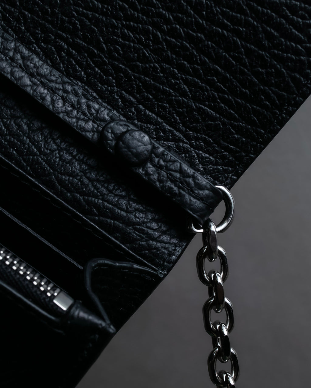 "MAISON MARGIELA" Grained leather chain wallet bag