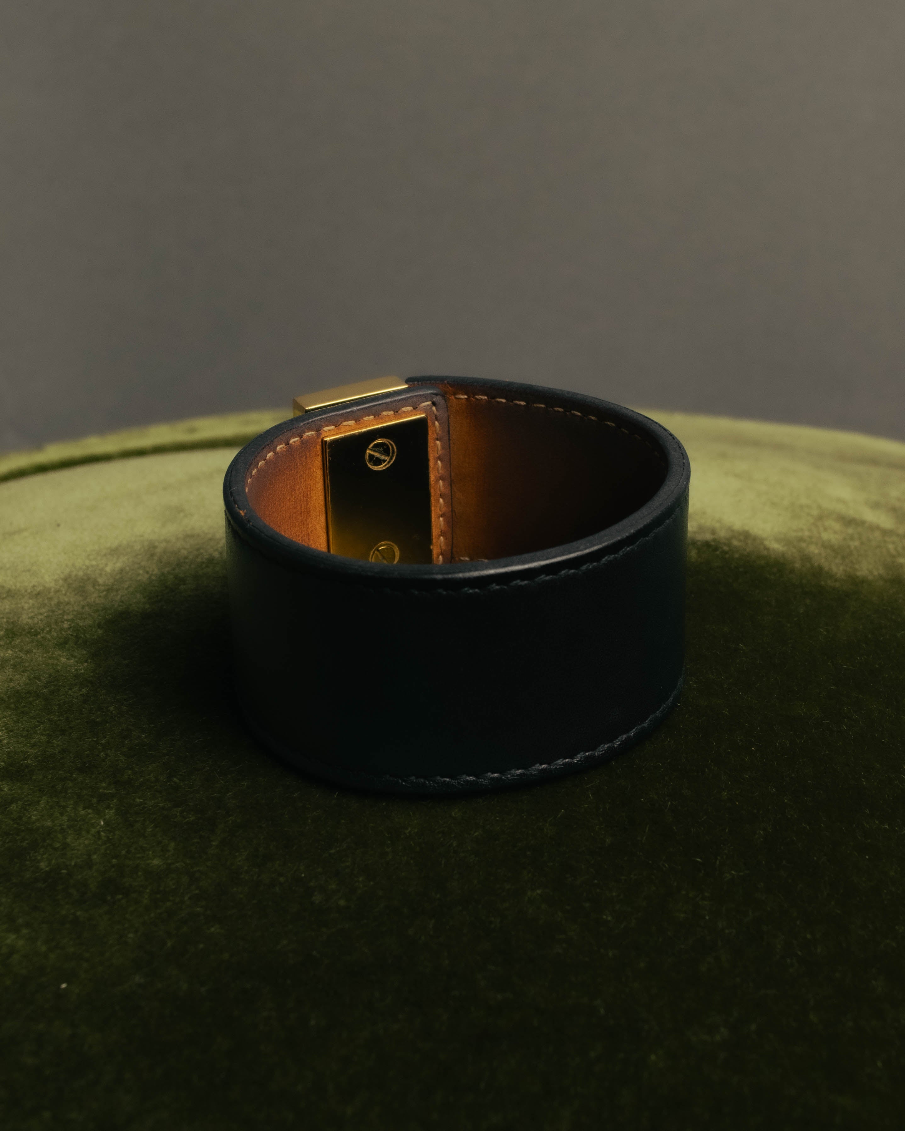 “BALENCIAGA“ 10’s Brushed metal leather cuff bracelet