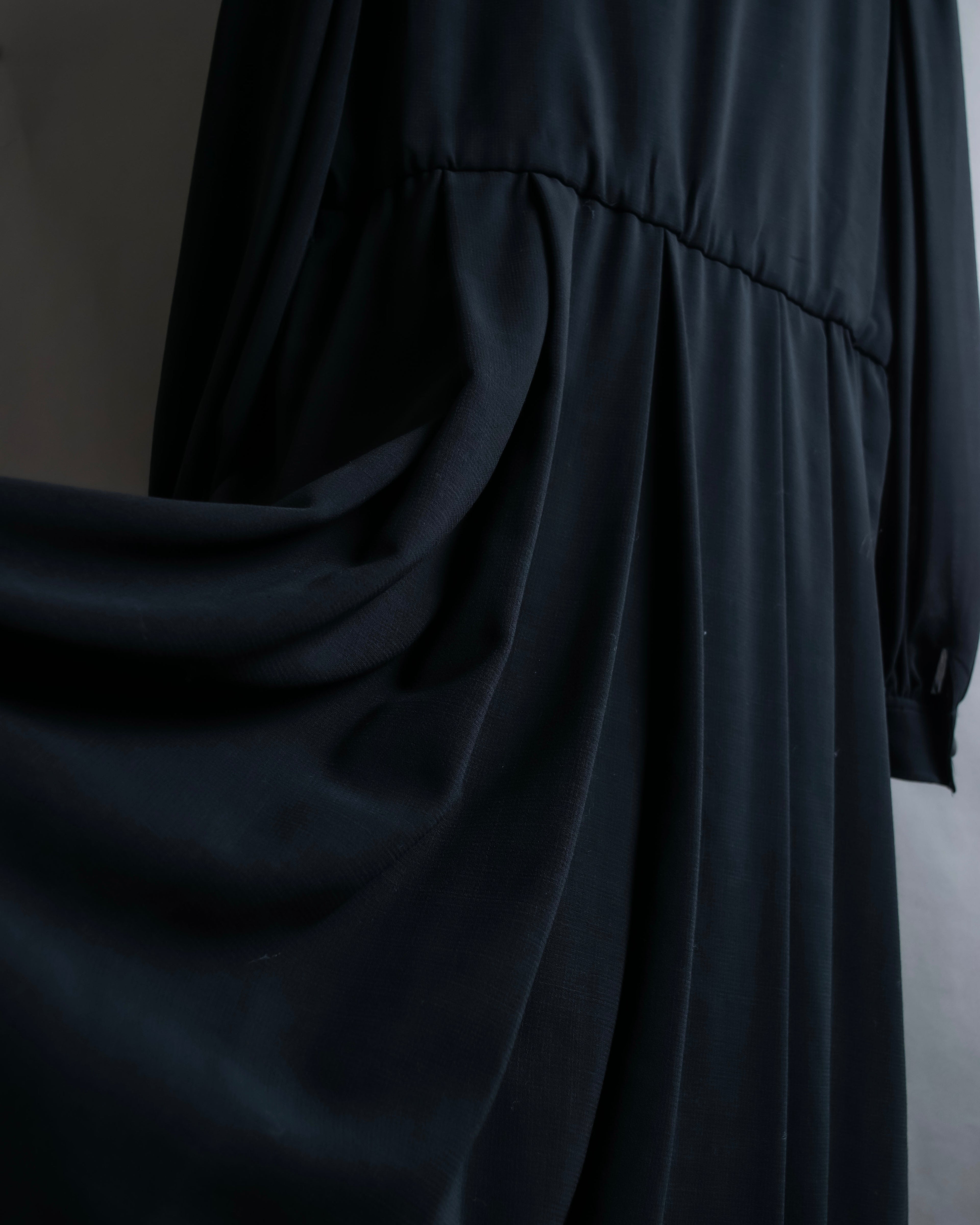 "GIVENCHY" Bowtie design pleated dress