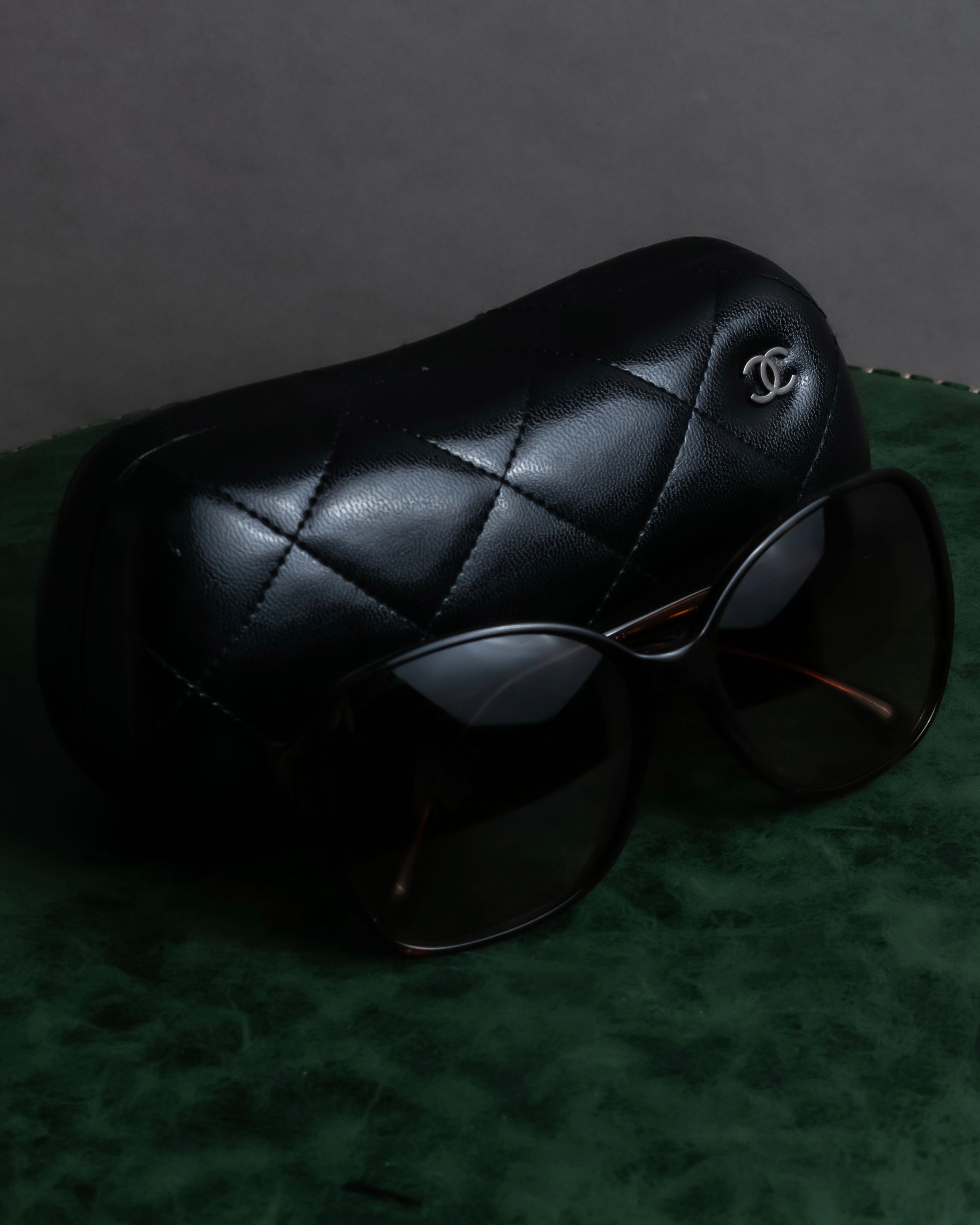 "CHANEL" Butterfly frame brown lens sunglasses