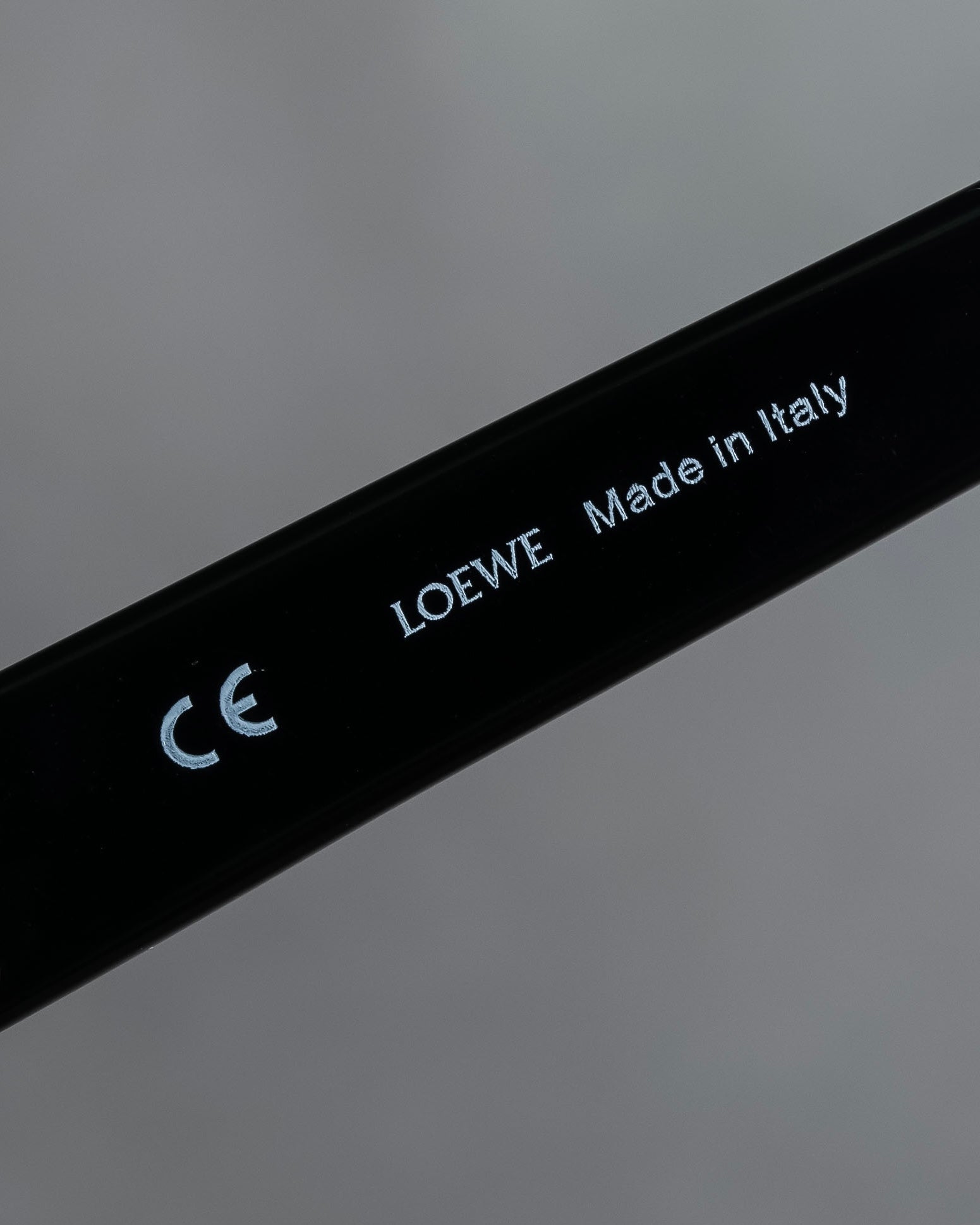 "LOEWE" Anagram logo engraved oval sunglasses