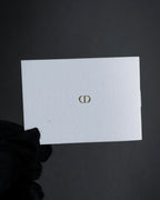 -MOOD Christmas Collection-
"Dior" Maria Grazia Chiuri design pearl motif carving gold bangle