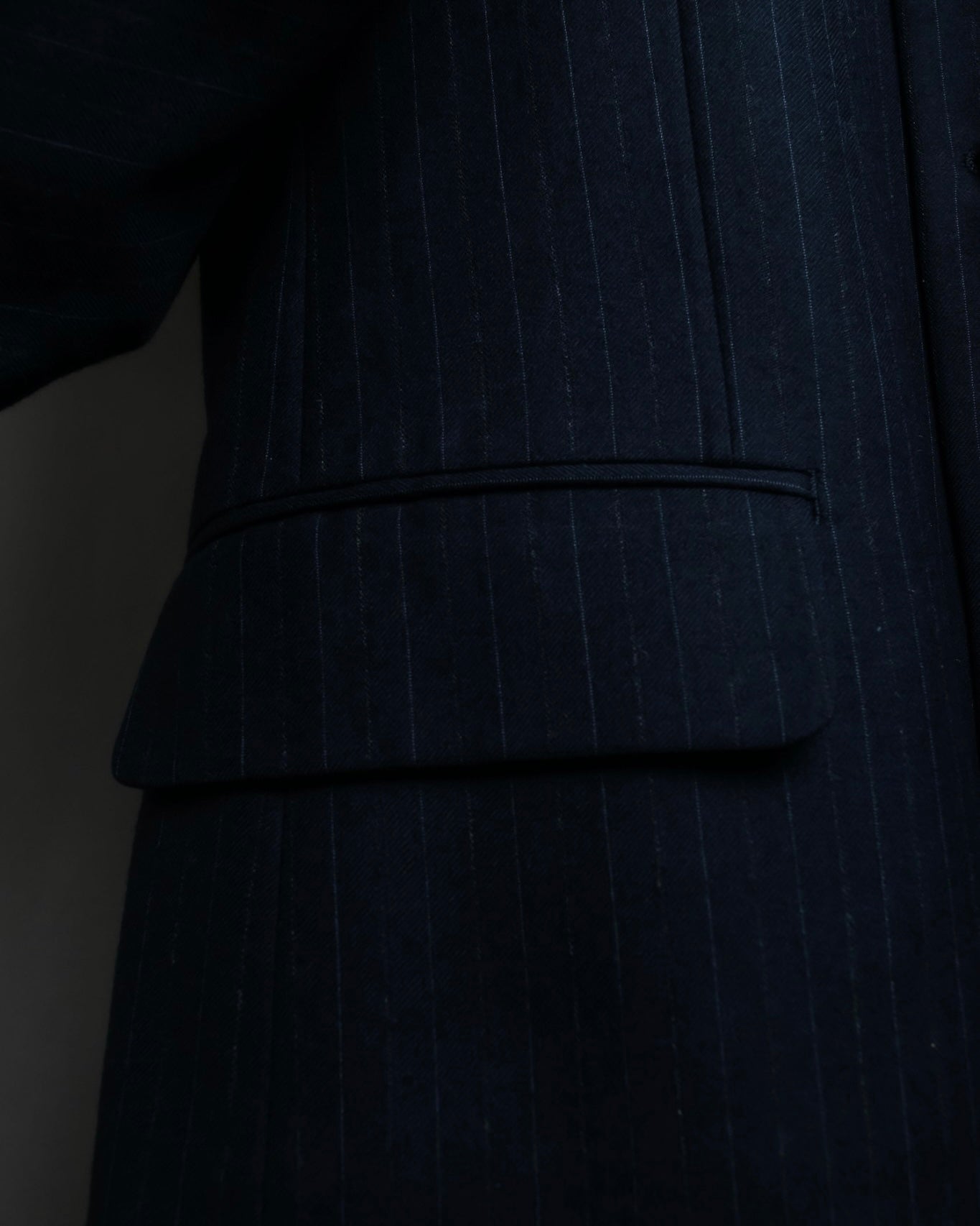 “BALENCIAGA” pinstripe beautiful shape tailored jacket