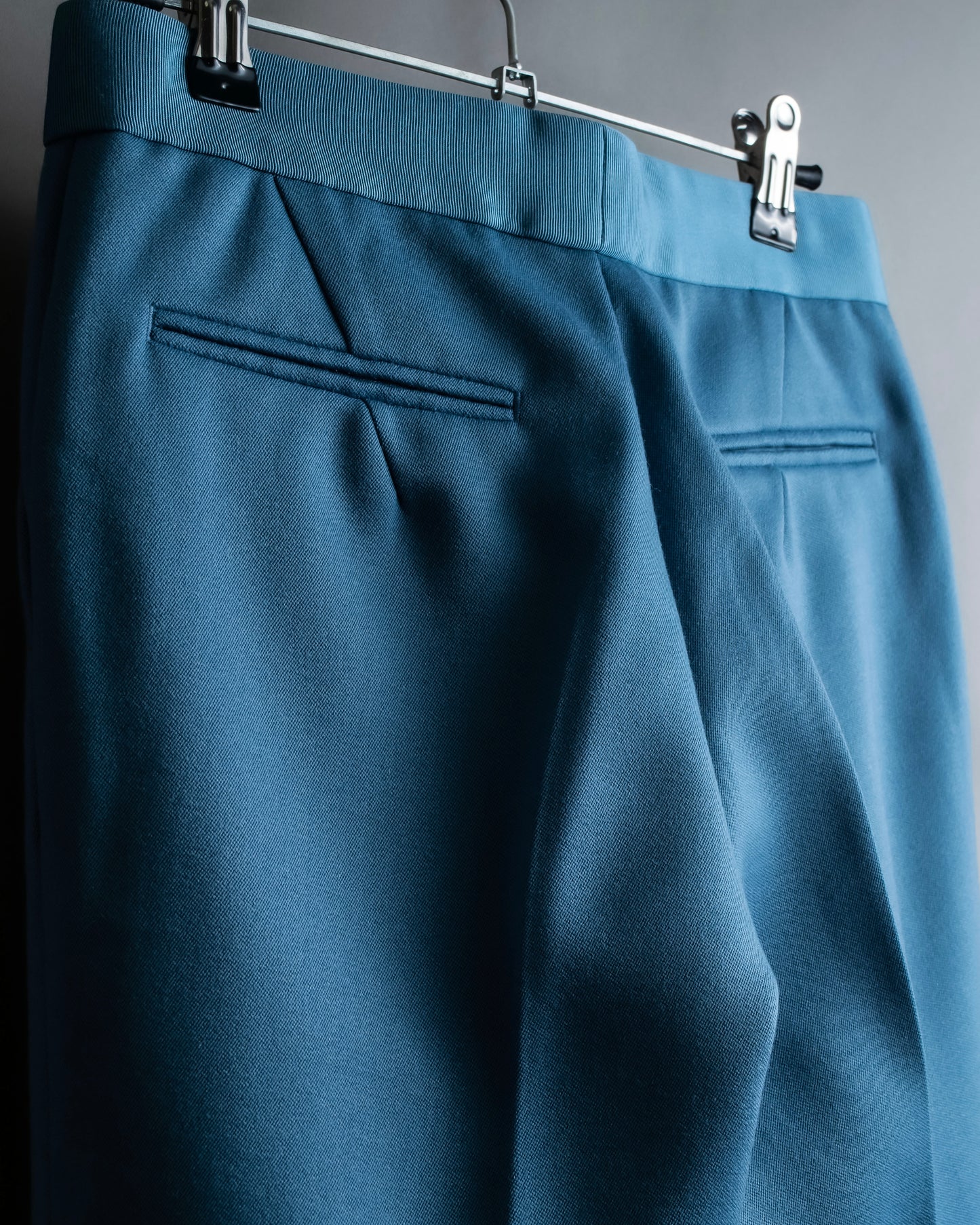 "DRAWER" Beautiful light blue tapered silhouette slacks