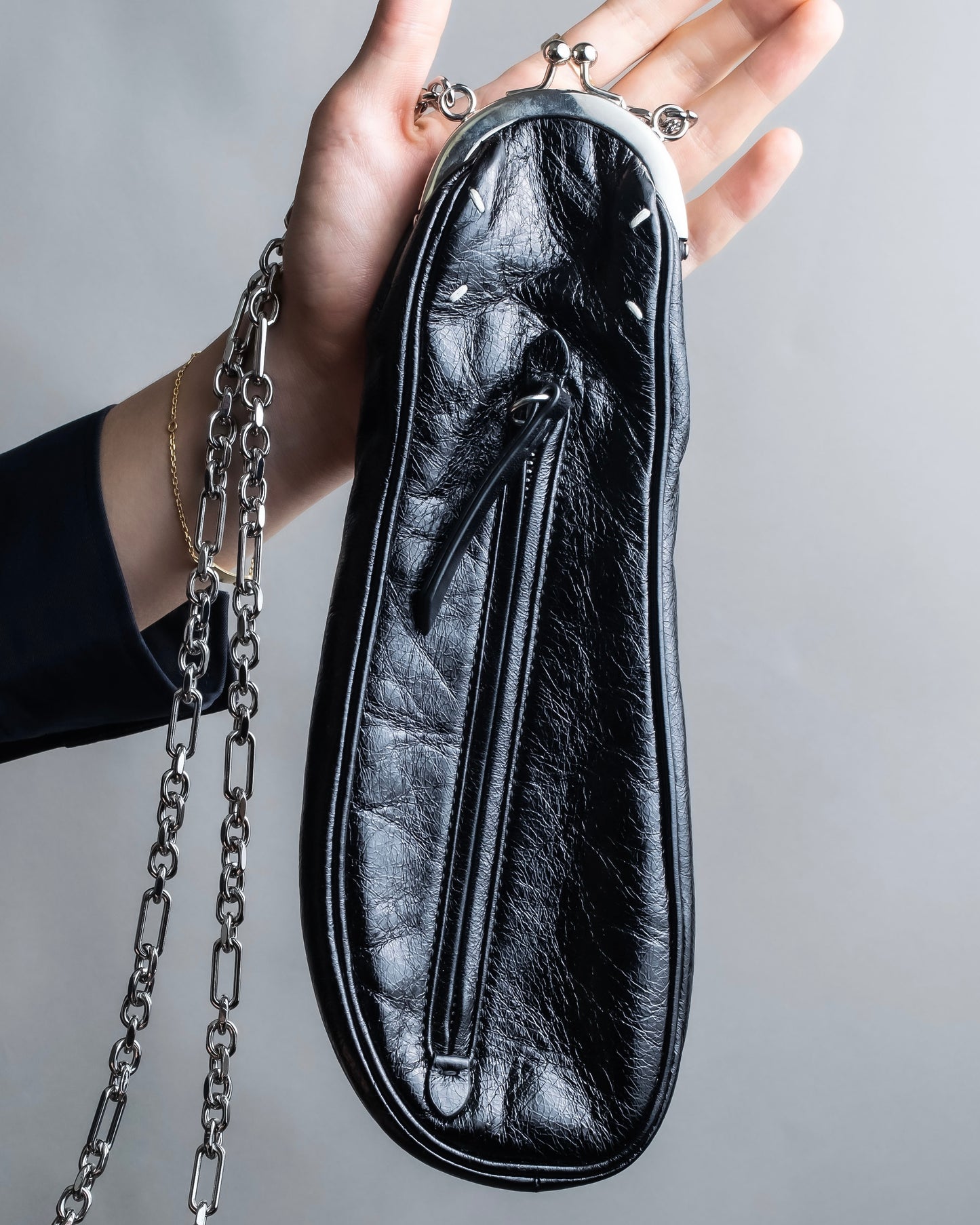 "MAISON MARGIELA" Tabi motif calf leather purse bag