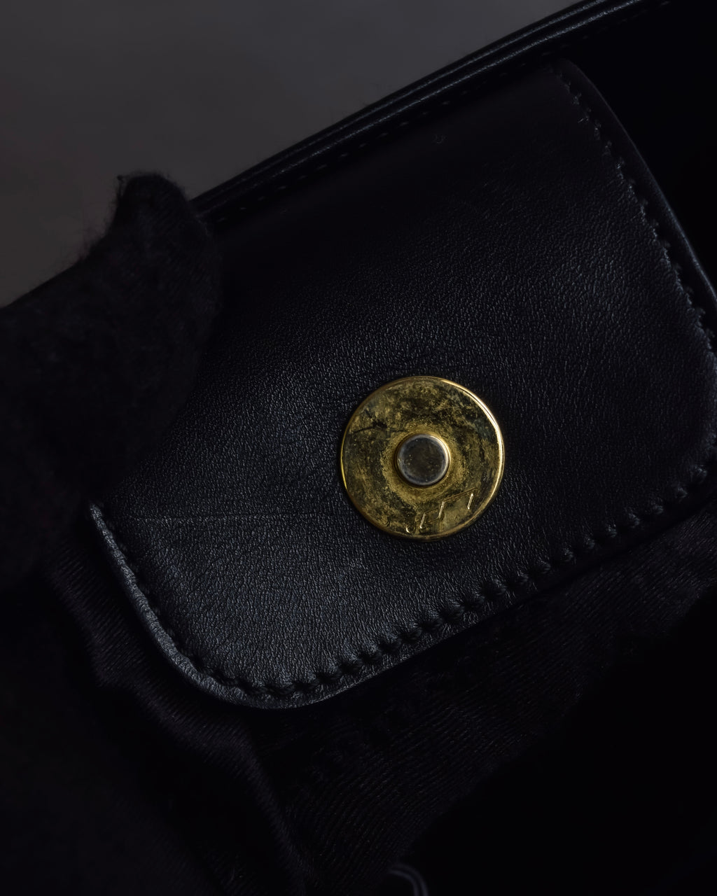 "Salvatore Ferragamo" Architectural trapezoid shape gancini leather shoulder bag