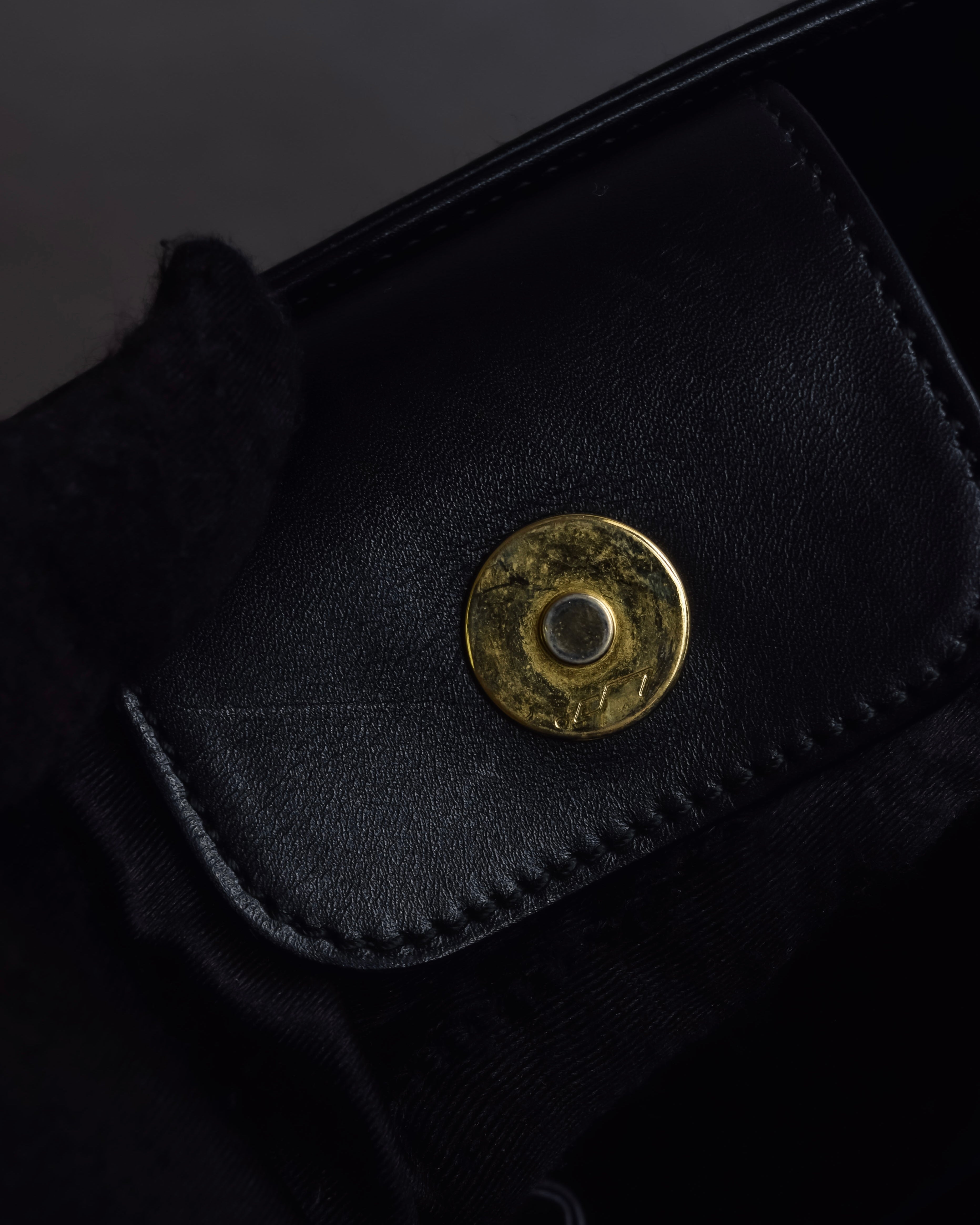 "Salvatore Ferragamo" Architectural trapezoid shape gancini leather shoulder bag