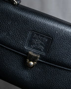 "BURBERRYS" Horizontal shape grained leather one-handle bag