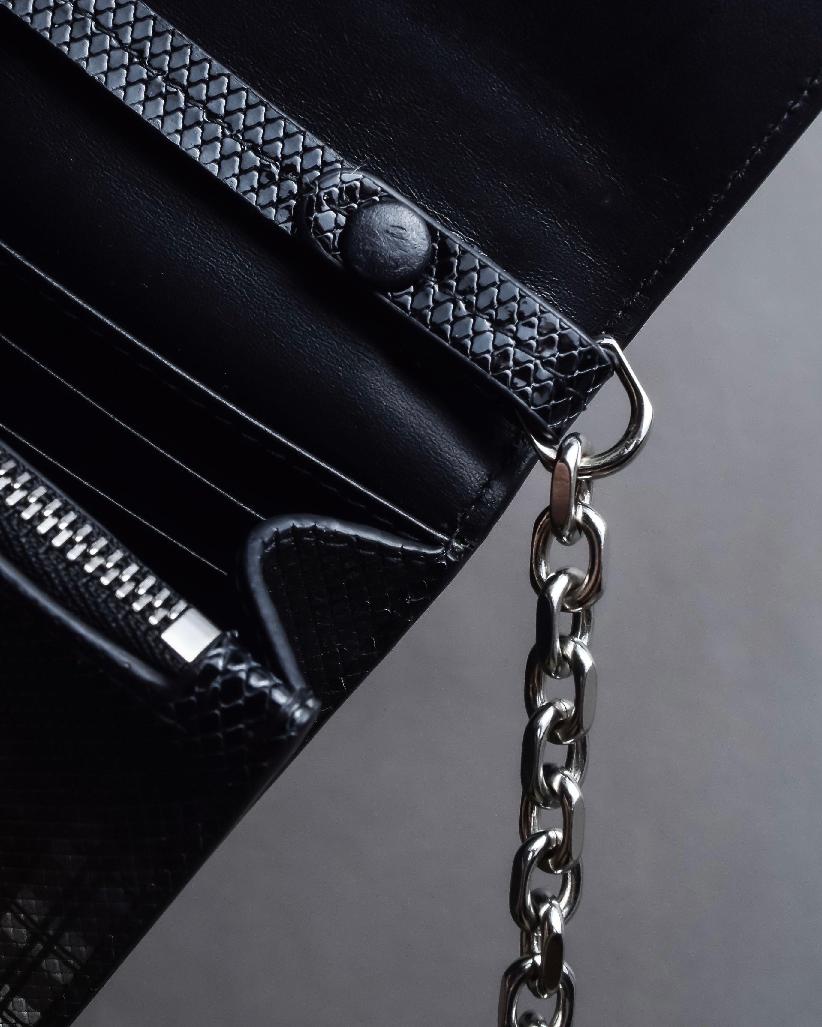 "MAISON MARGIELA" Check pattern gradient design chain shoulder leather wallet bag