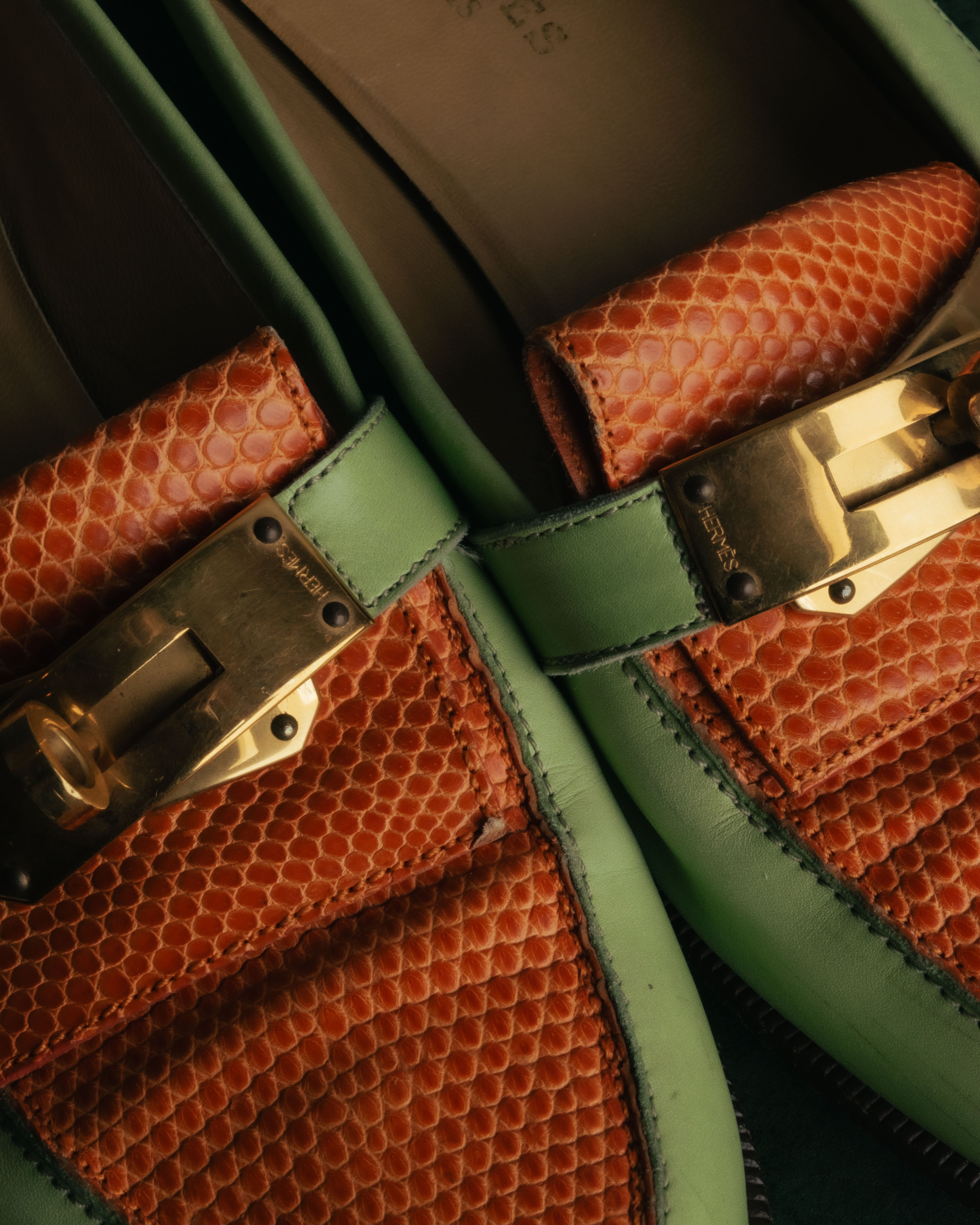 “Hermès” 90’s-00’s Kelly buckle leather loafer