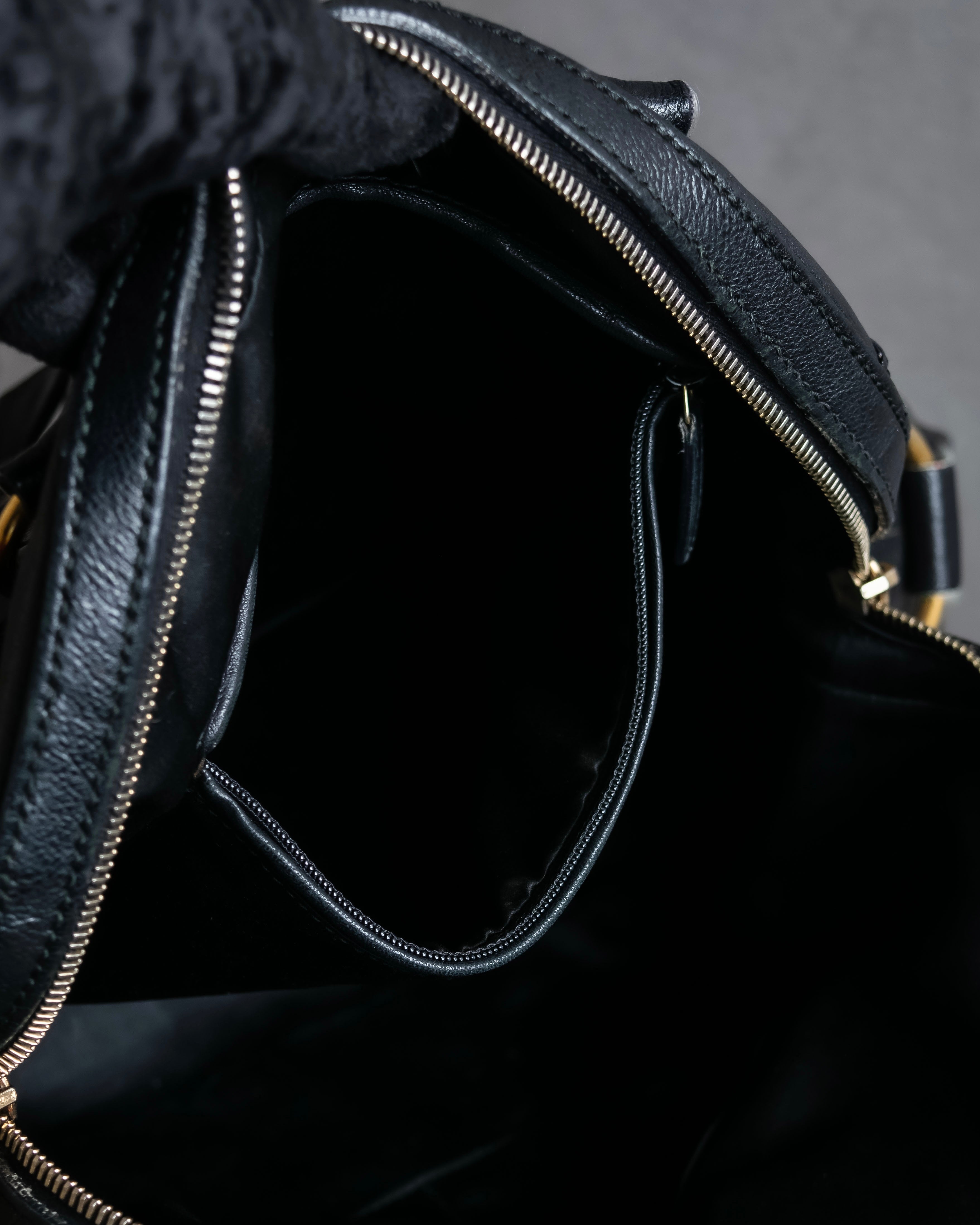 "YVES SAINT LAURENT" Gold parts design Muse toe leather bag