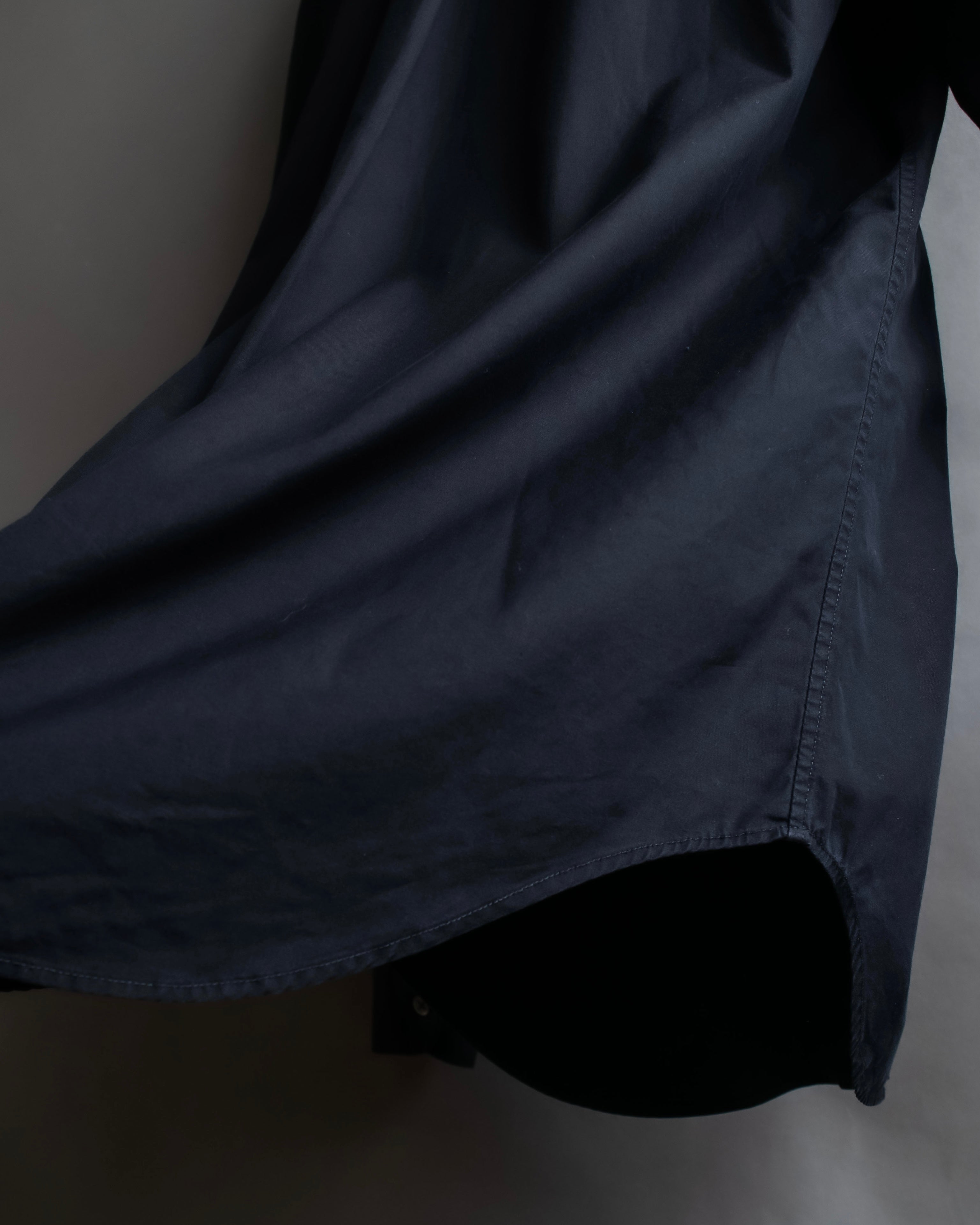 "Yohji Yamamoto COSTUME d’HOMME" Minimal detail cotton poplin black shirt