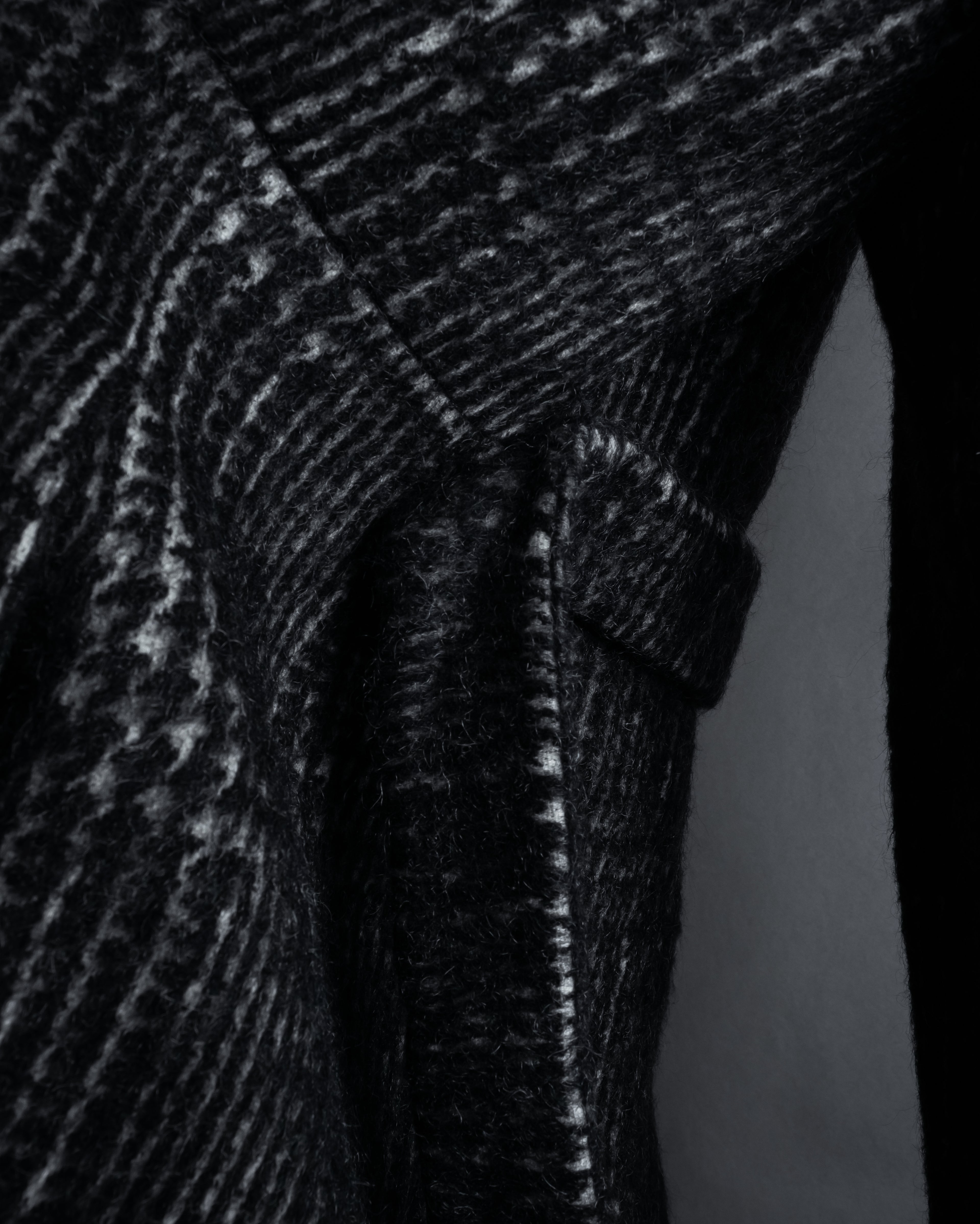 “MAX&Co.” Double-breasted houndstooth tweed coat